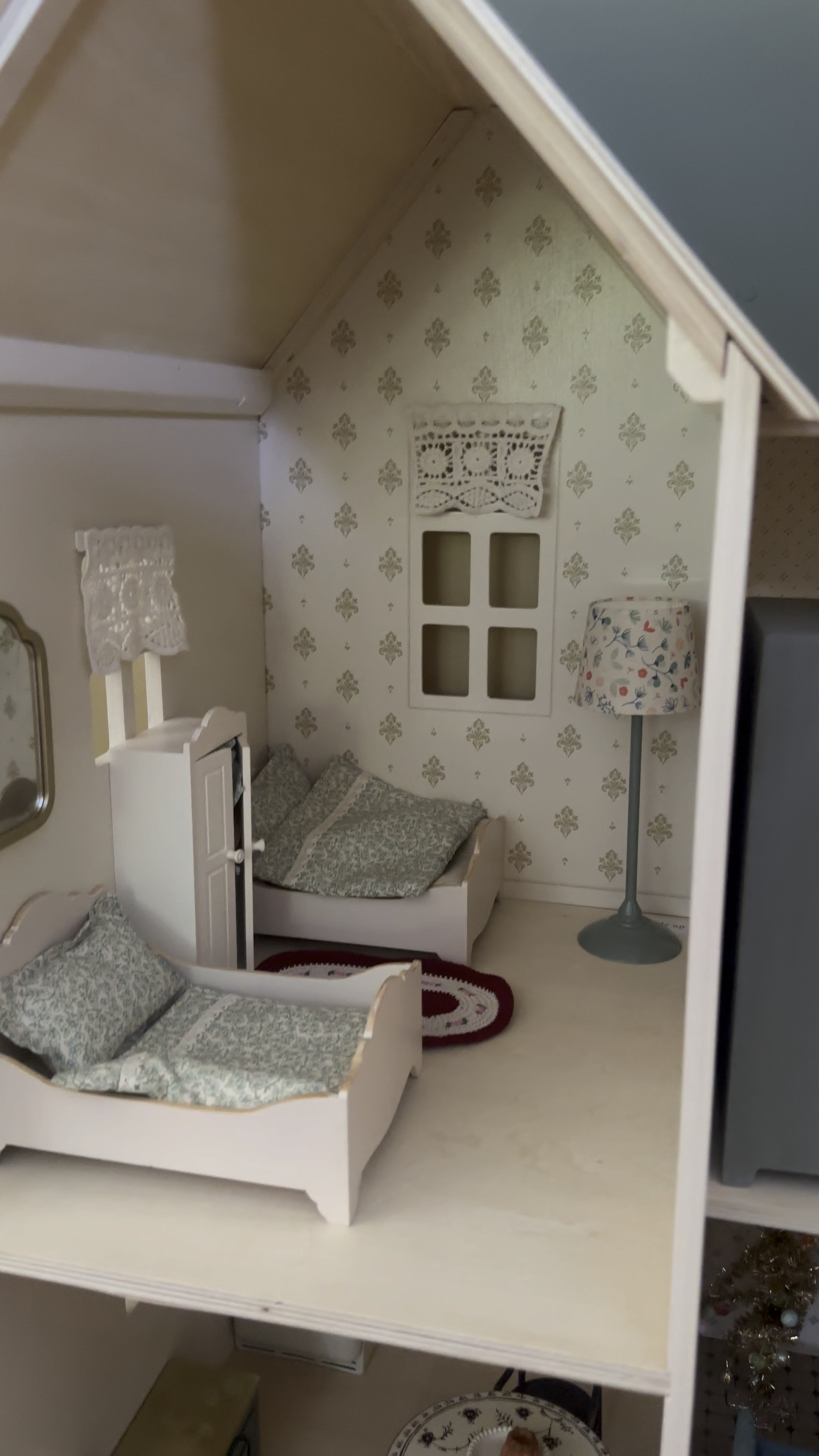 How cute is this doll house? And it is the perfect gift for the holidays. 

#LTKKids #LTKFamily #LTKVideo