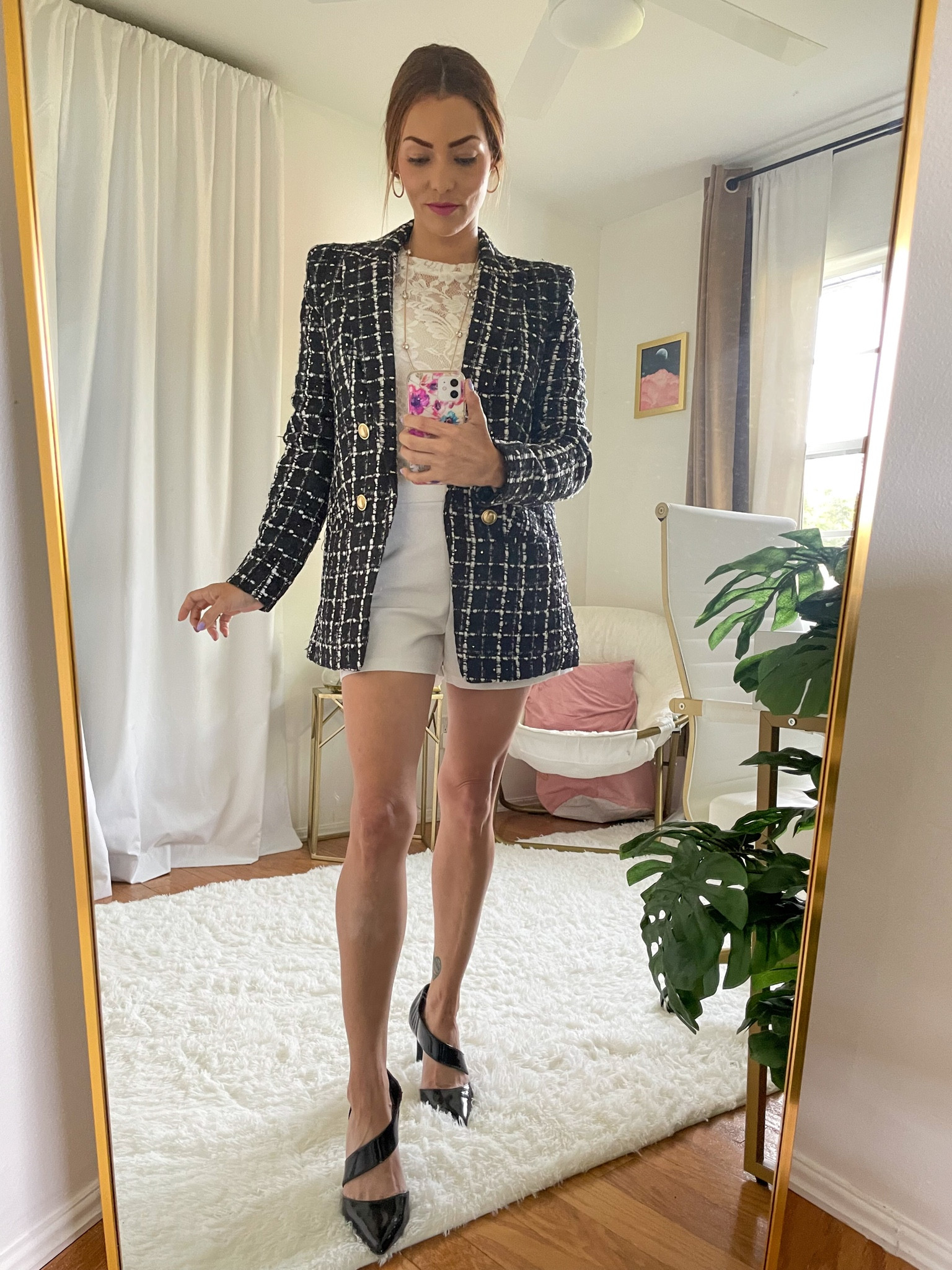 Cute blazers with shorts outfit

#LTKFind #LTKstyletip #LTKunder100