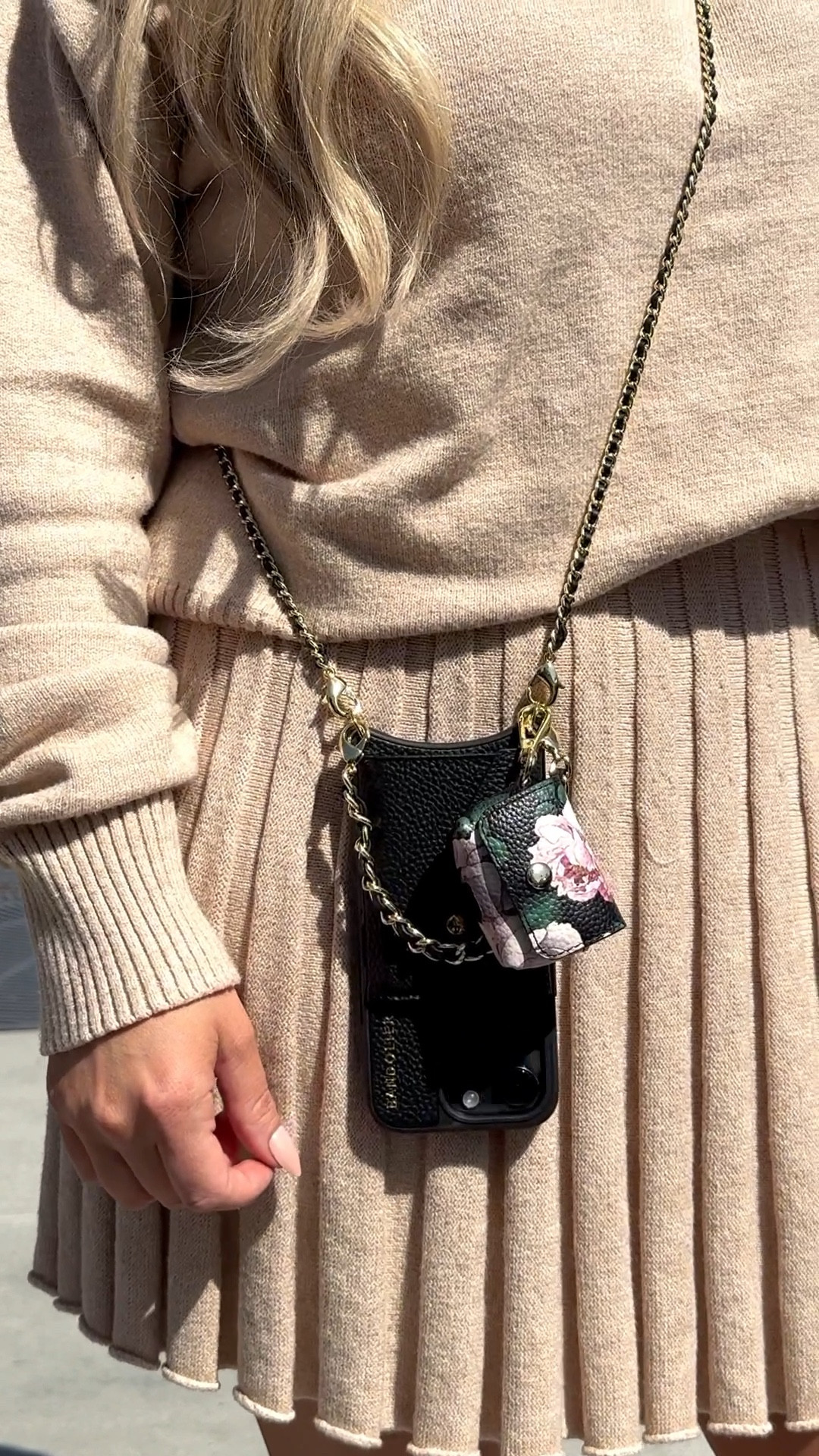 The chic cell phone case I can’t leave home without @BANDOLIER 😍

Calf hair shoes, casual outfit, pleated mini skirt, cell phone crossbody 

#LTKPetite #LTKootd #LTKTravel