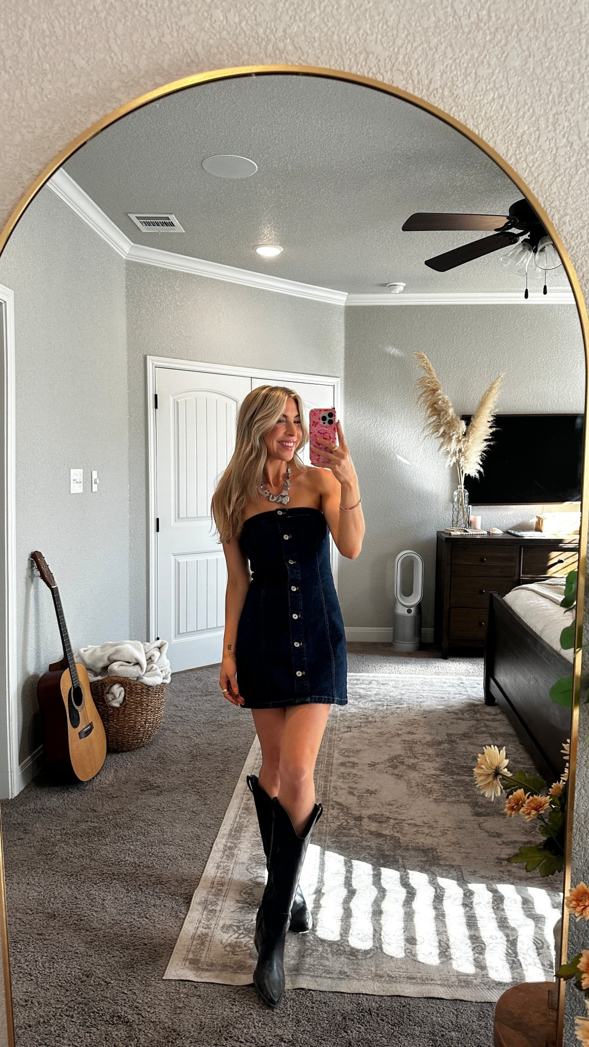 ootn! sized down to an xs in this cutie denim mini dress!

#LTKSaleAlert #LTKFindsUnder100 #LTKFindsUnder50