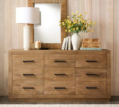 Oakleigh 9-Drawer Dresser (71.5") | Pottery Barn (US)