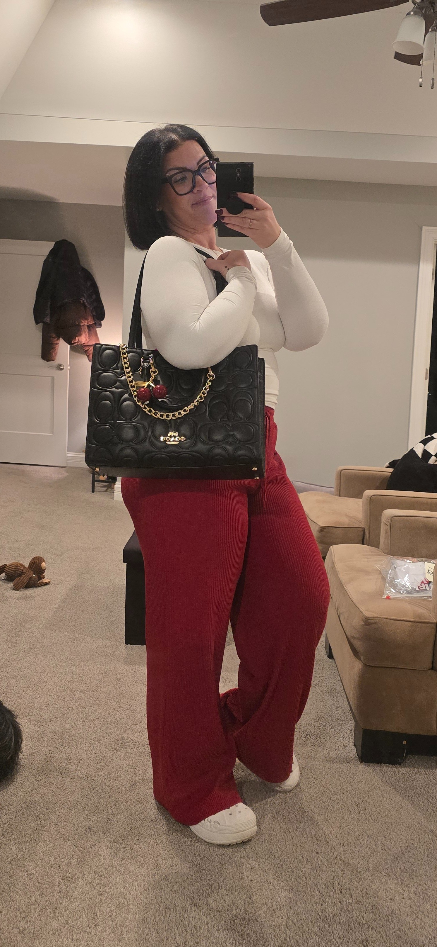 Comfy and cozy for Christmas in the living room! I am obsessed with my new #maggietote !!!

#LTKootd #LTKOver40 #LTKMidsize