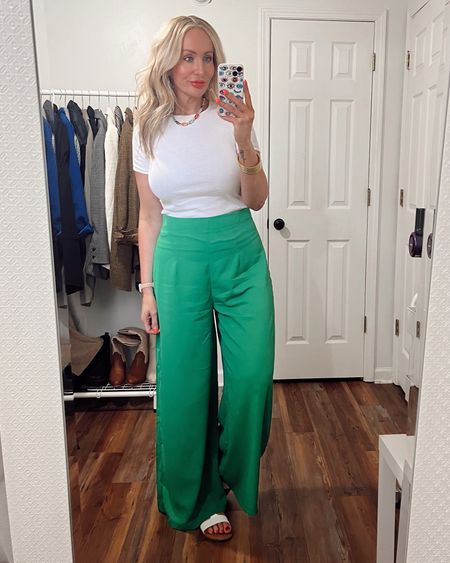 Summer vibes for today’s office ootd. Bright green flowy pants with a white tee. 
.
.
.
.
#greenpants #whitetee #summerworkoutfit #midsizestyle #midsizeoutfits 

#LTKworkwear #LTKmidsize #LTKstyletip