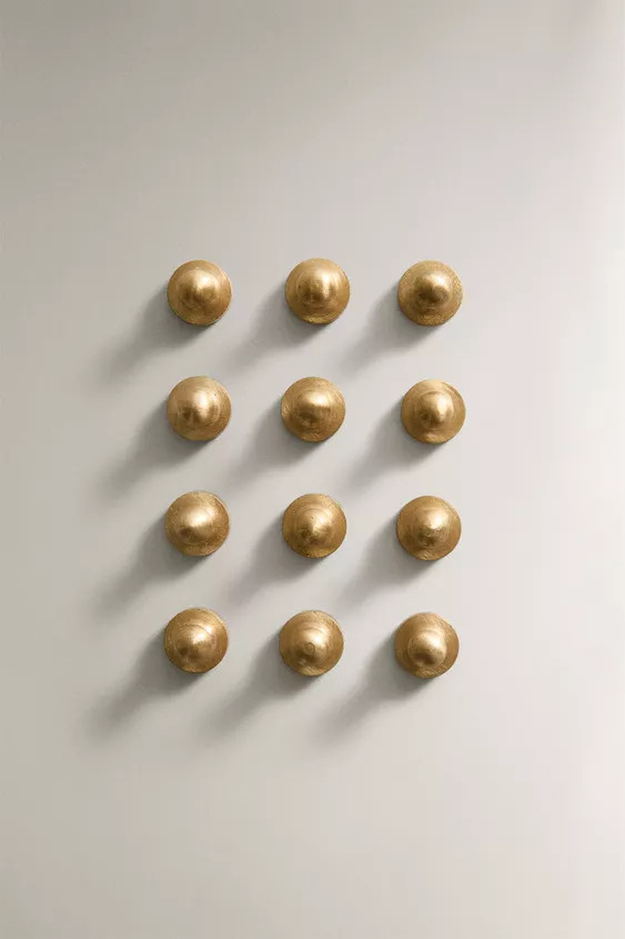 BRASS MAGNETS (SET OF 12) | Zara US
