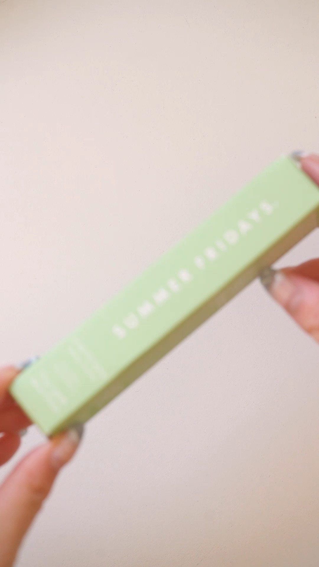 Hydrate and refresh your lips with Summer Fridays Sweet Mint Lip Butter! 🌿💧 #LipCare #VeganBeauty #MintyFresh #SummerFridays #CrueltyFreeBeauty #LTKBeauty #HydratedLips

#LTKBeauty #LTKVideo #LTKFestival