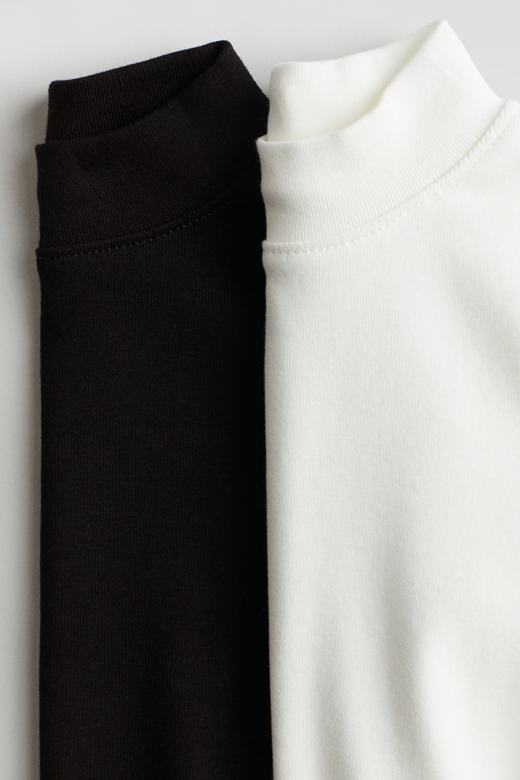 2-pack Turtleneck Tops - Black/white - Kids | H&M US | H&M (US + CA)