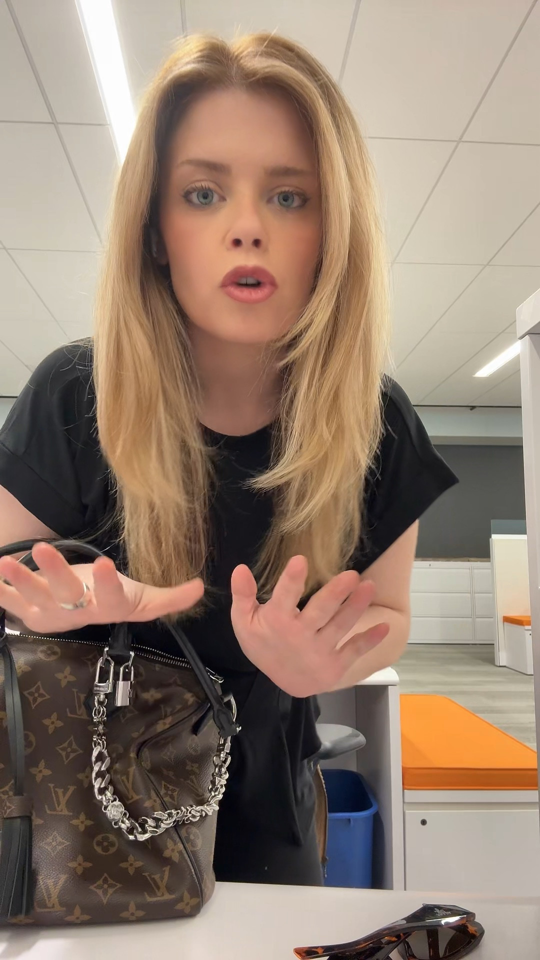 #dhgate #louisvuitton #officeoutfit

#LTKootd