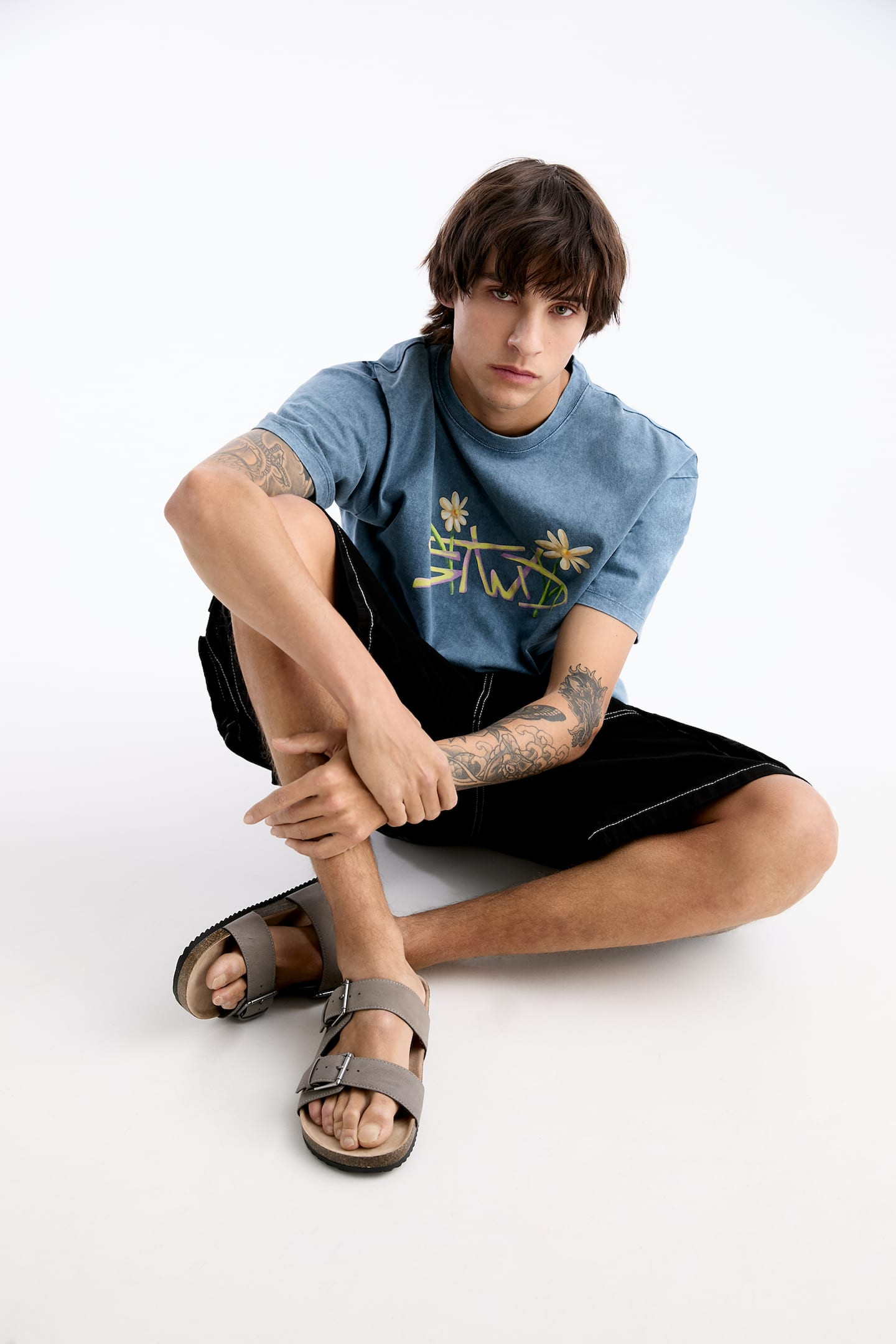 Flat slider sandals with buckles | PULL and BEAR UK