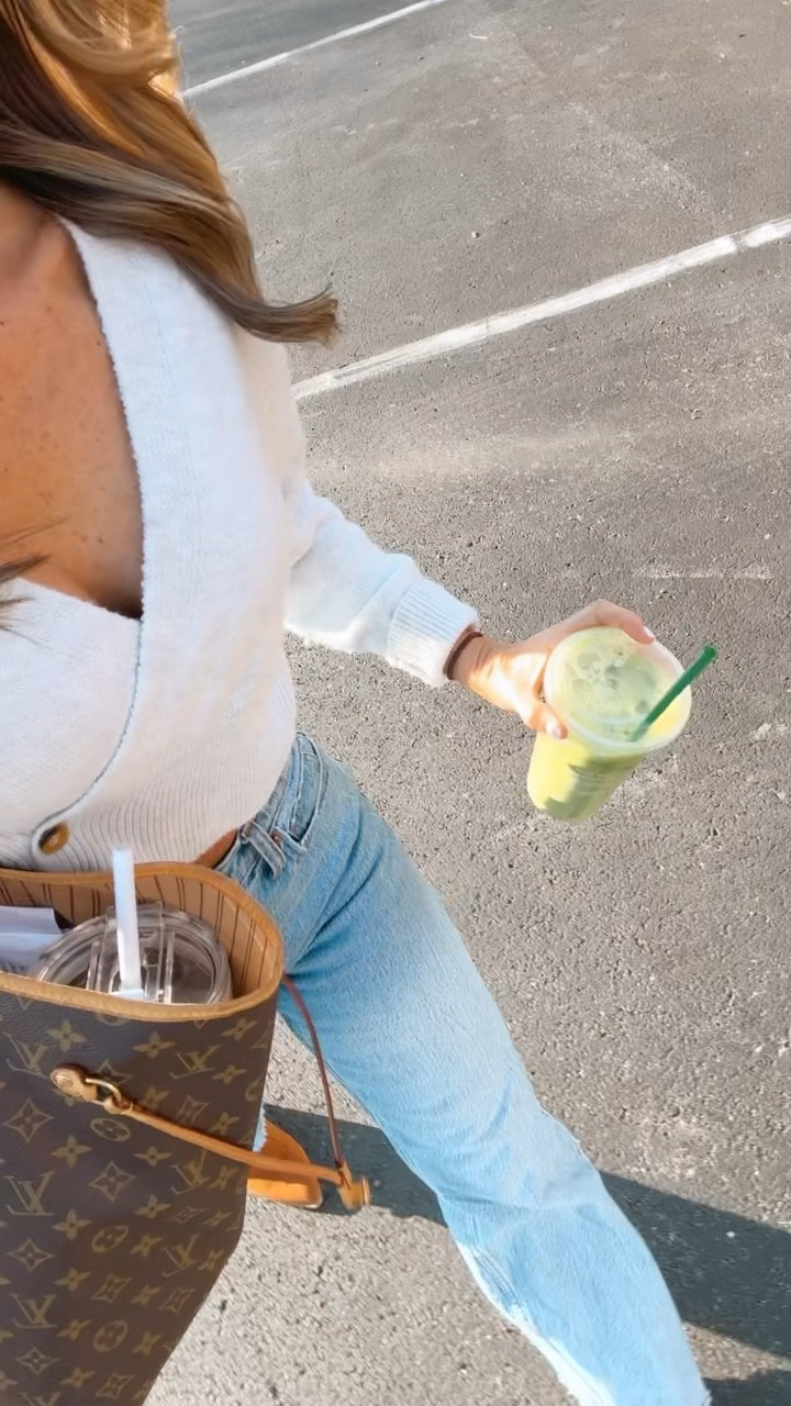 starbs is life ☕️

#LTKSeasonal #LTKfindsunder100 #LTKfindsunder50