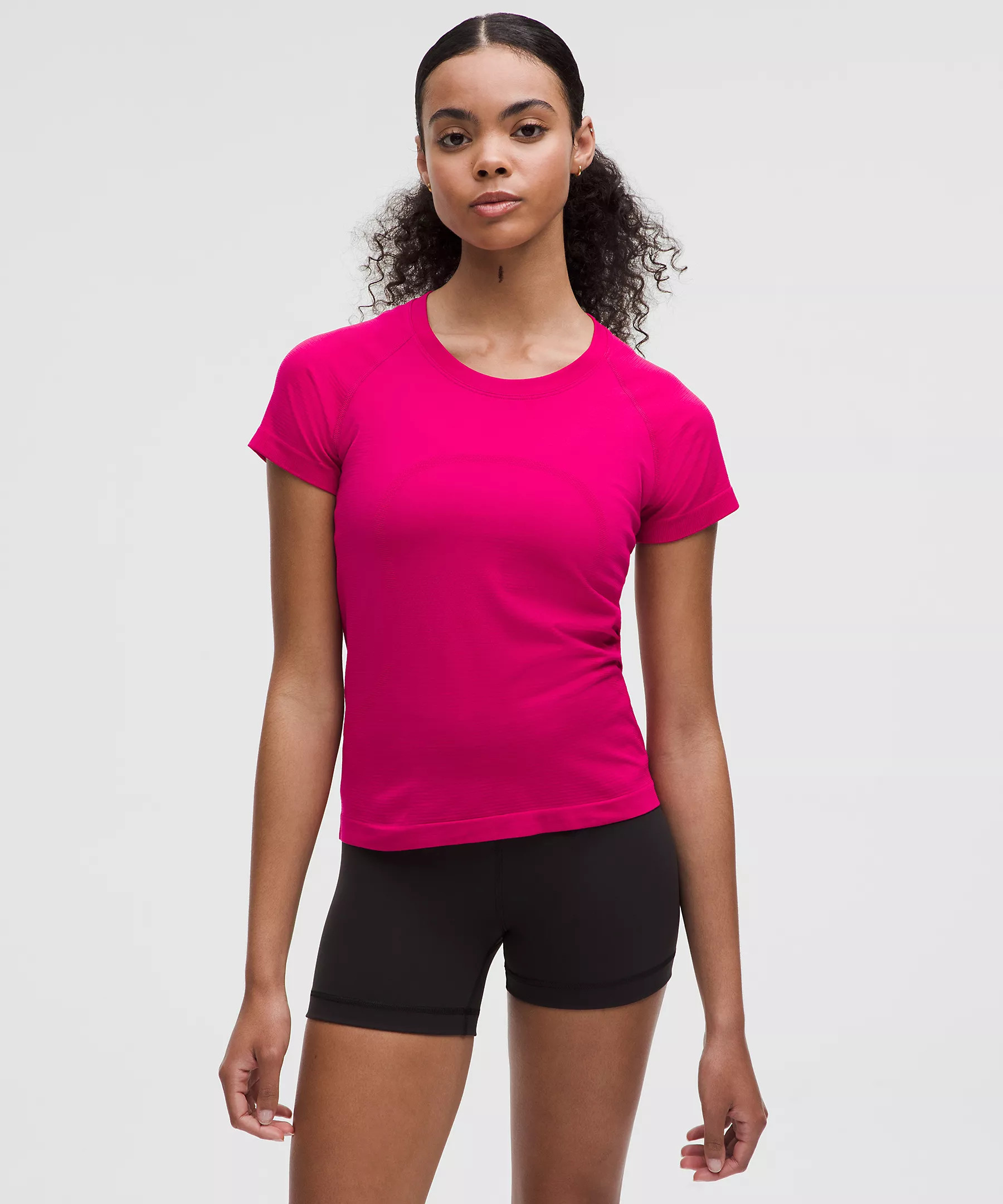 Swiftly Tech Short-Sleeve Shirt 2.0 *Waist Length | Women's Short Sleeve Shirts & Tee's | lululem... | Lululemon (US)