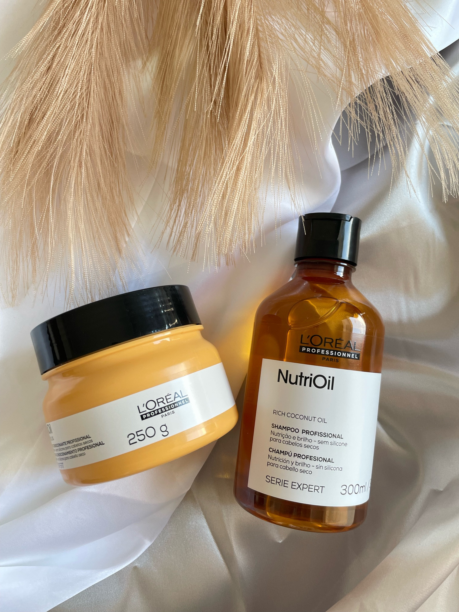Kit potente de nutrição da Loreal ✨

Sabe aquele cabelo opaco, sem vida? Essa linha da Loreal é perfeita! Ela devolve a maciez e dá brilho 💖



#LTKbeauty #LTKFind