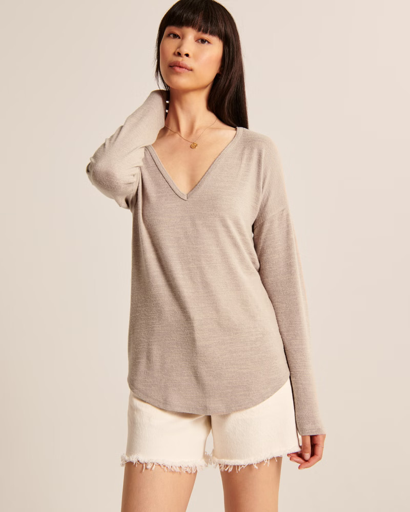 Cozy Long-Sleeve V-Neck Legging Tee | Abercrombie & Fitch (US)