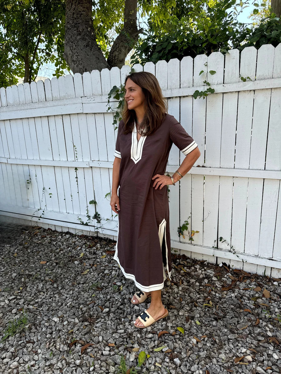 Linann Midi Dress Short Sleeve Brown with Off White Trim | Madison Mathews