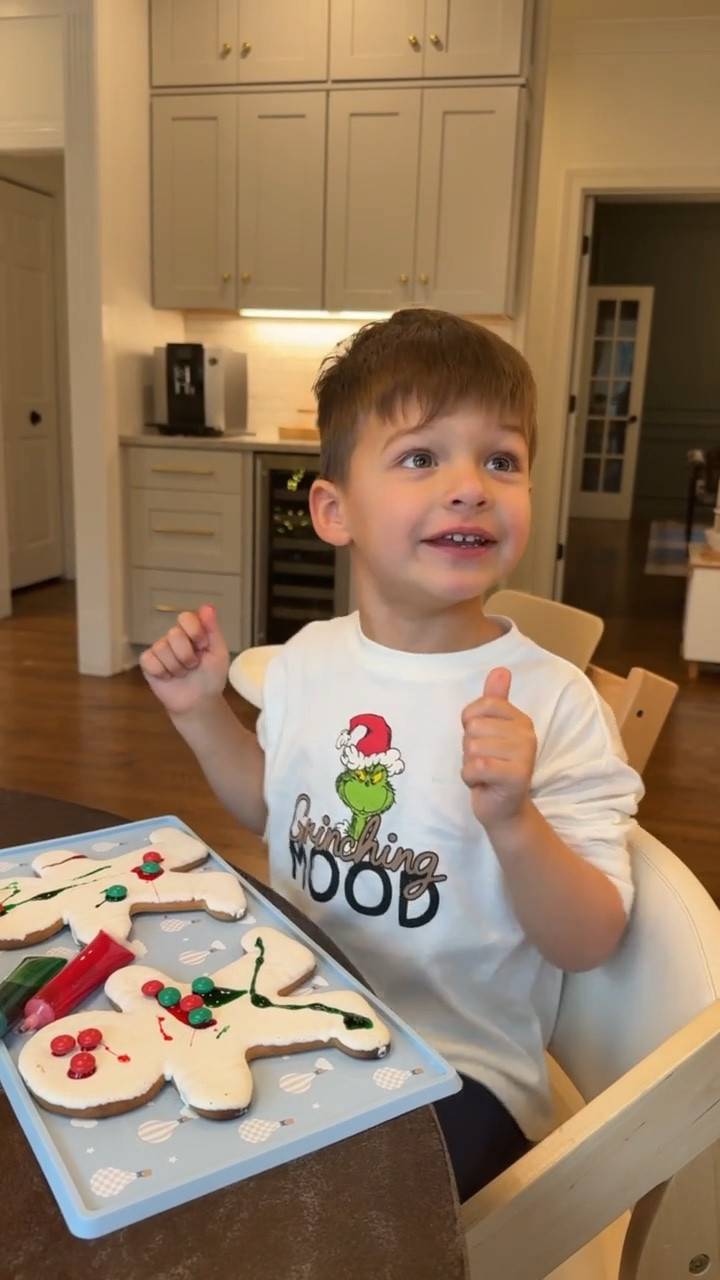 One of my fav holiday activities to do with the kids!!

cookie decorating, kids activities, kids christmas, kids xmas, kids finds, target kids, kids target activities, kids fun, boy mom, Grace White

#LTKKids #LTKHoliday #LTKSeasonal