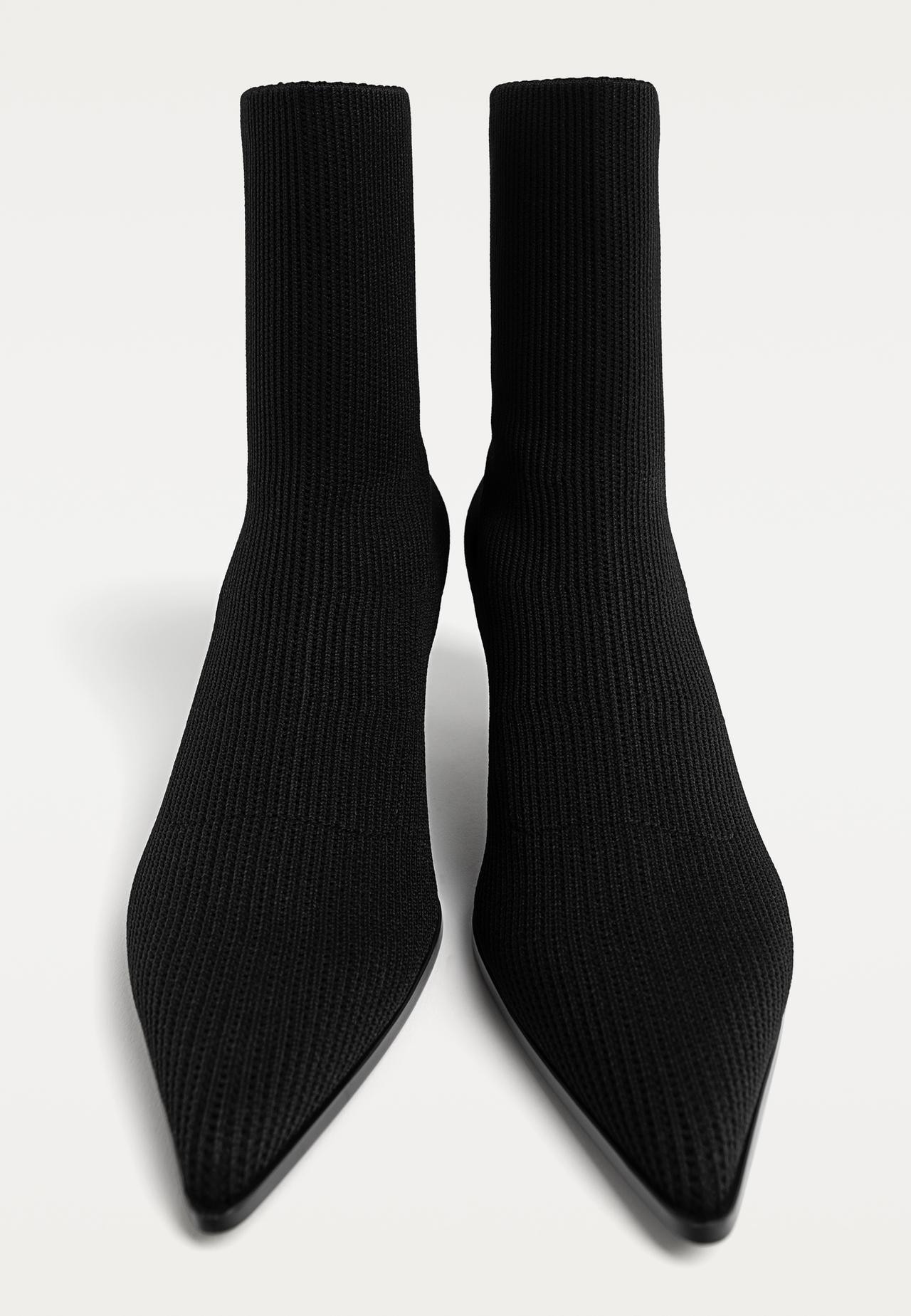 Strick-Absatzstiefeletten - Alle für Damen | Stradivarius Deutschland | Stradivarius DE