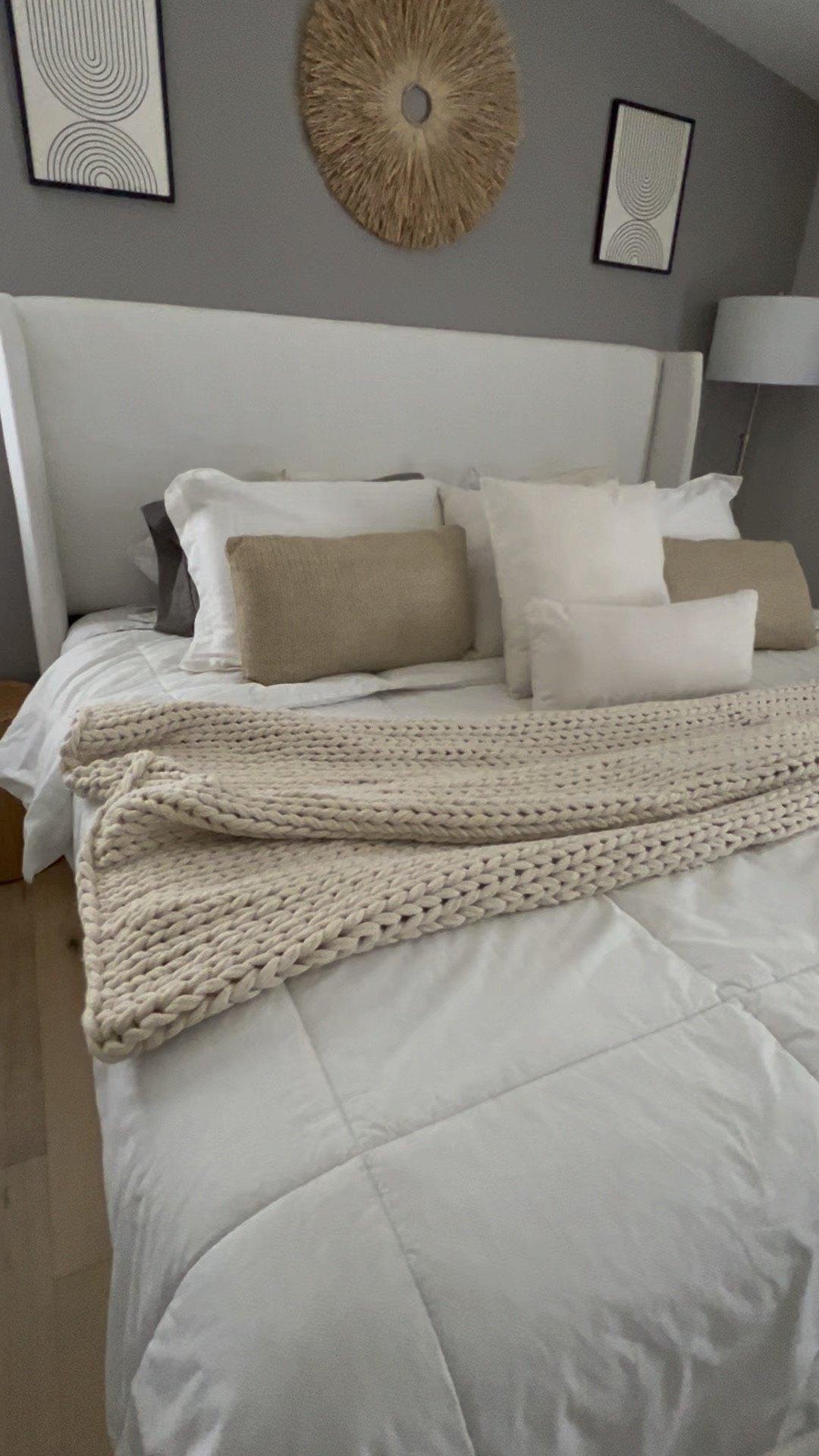 Affordable chunky knit blanket
Beige chunky knit blanket

#LTKhome
