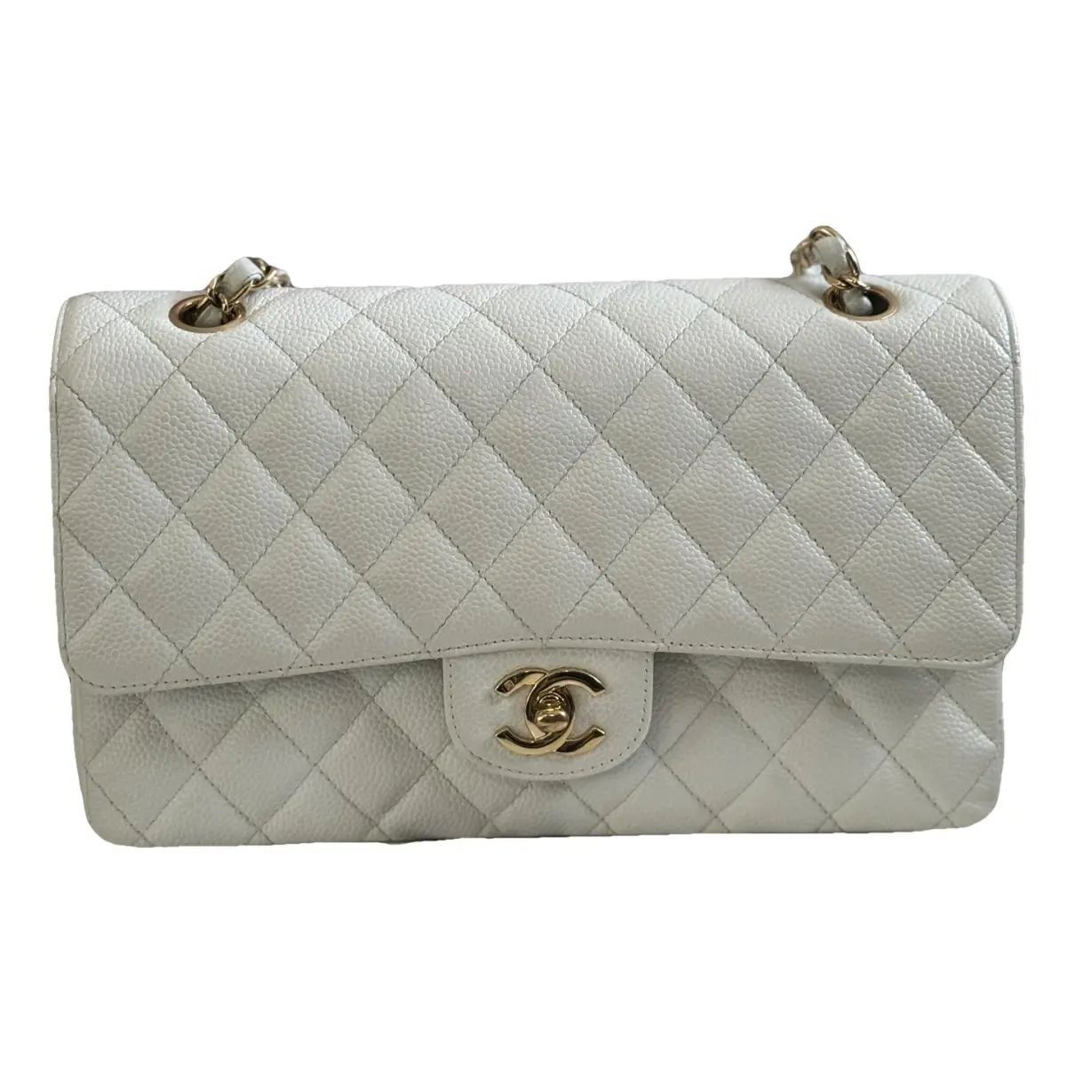 Timeless/classique leather crossbody bag Chanel White in Leather - 40113369 | Vestiaire Collective (Global)