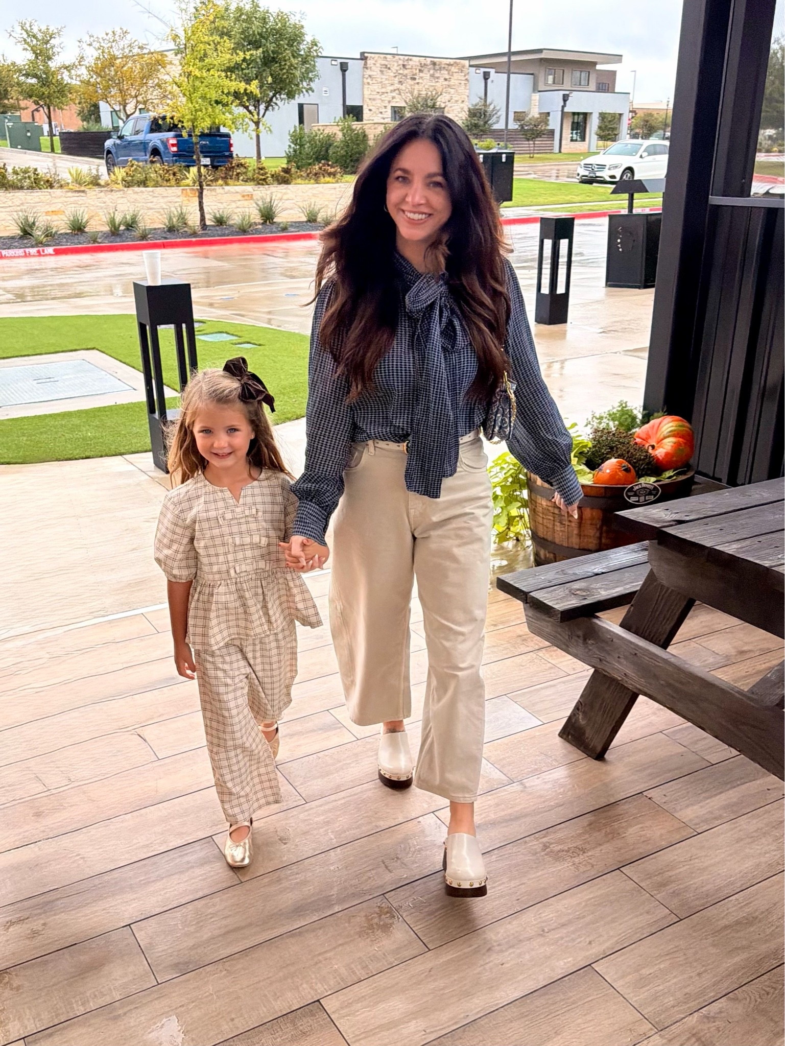 Khaki barrel jeans, tie front women’s top, toddler girls fall outfit

#LTKmomlife #LTKKids #LTKPetite