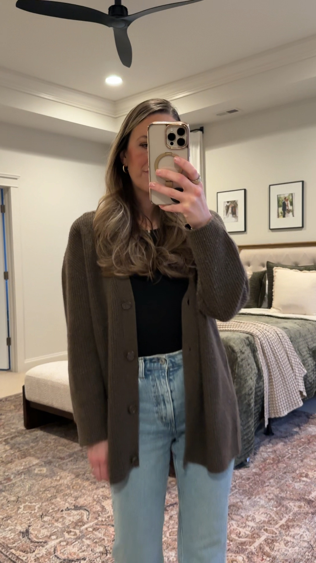 A cozy classic combo 🤎
Wearing the Quince Mongolian cashmere boyfriend cardigan (use code INFG-25SIMPLYCHICMAMA10 for 10% off) with my Abercrombie high-rise ankle straight jeans in light wash (25R). Easy, timeless, and perfect for everyday wear.

#LTKWinterStyle #QuinceCashmere #AbercrombieJeans #ClassicStyle #CapsuleWardrobe

#LTKootd #LTKmomlife