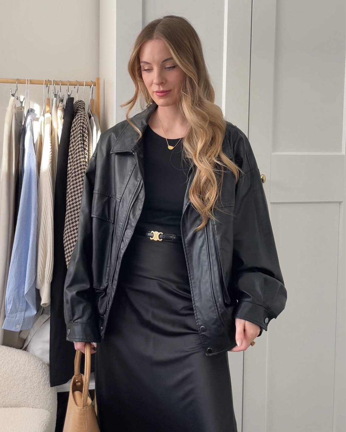 Day 14 | 30 Days of Winter Outfit Ideas in Australia.
Pairing different textures for an all black look make it a little bit more interesting 🖤 

#LTKwinter #LTKaustralia #LTKautumn