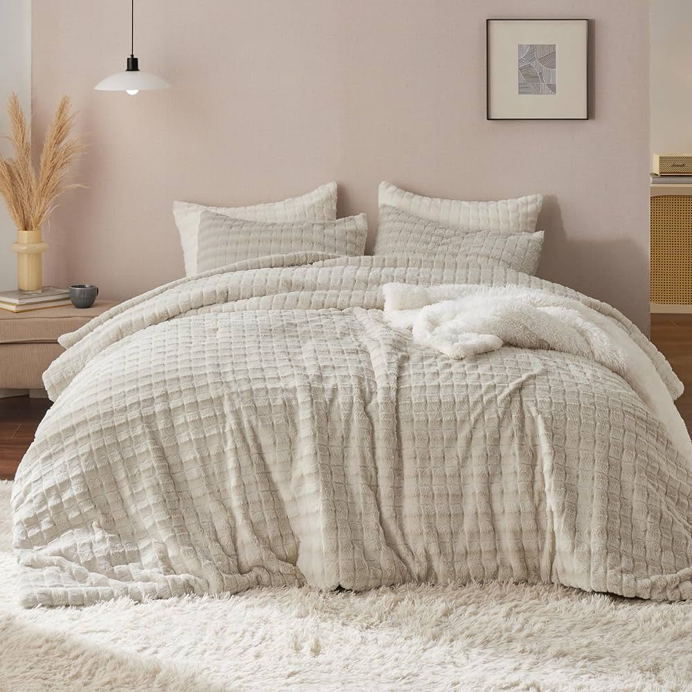 Bedsure Ultra Soft Shaggy Faux Fur Queen Comforter Set - Winter Warm 3 Piece Bedding With Plush C... | Amazon (US)