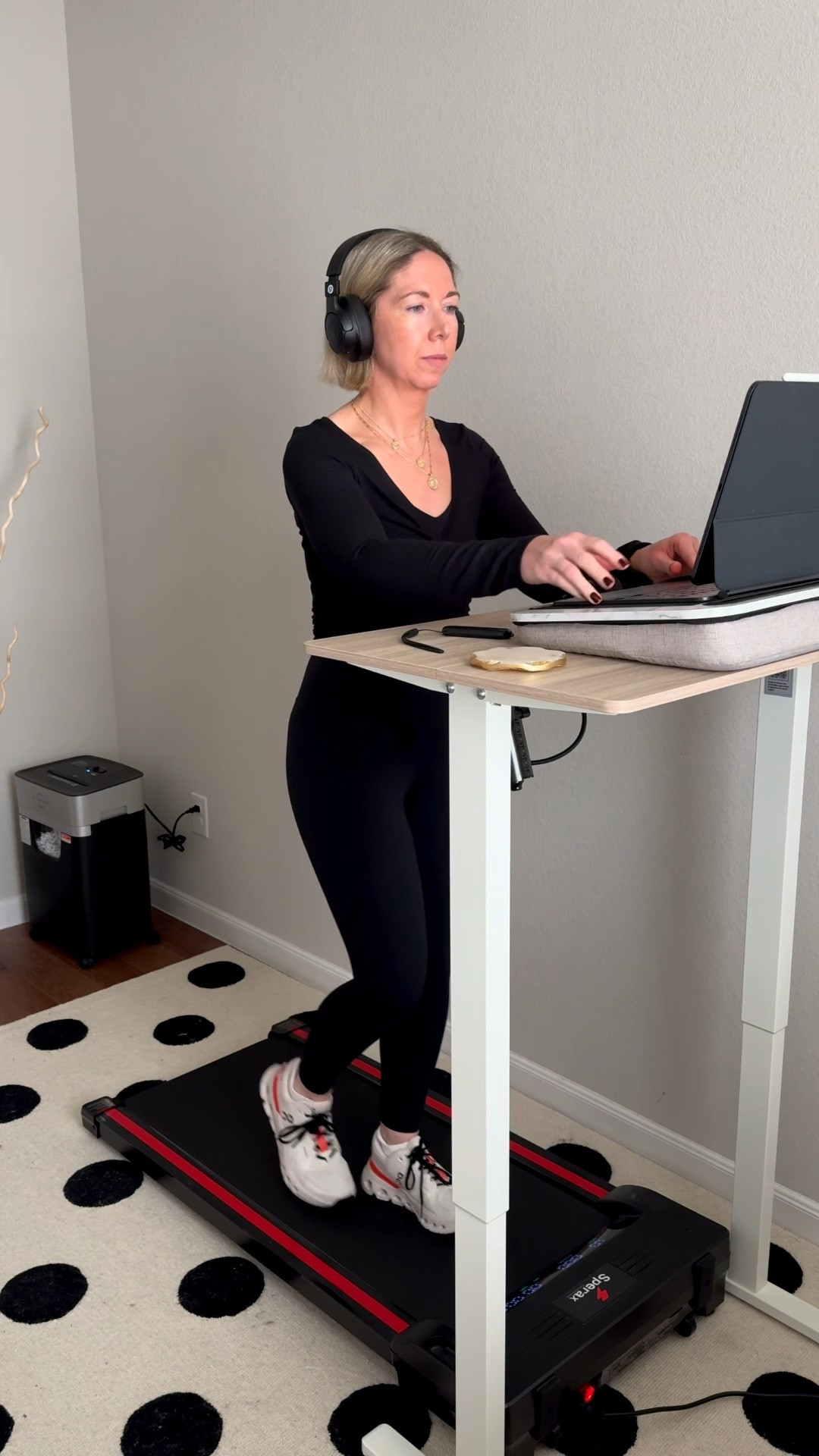 Walking pad walks with adjustable desk - I try to reach 10k steps a day 


Athleisure outfit: 
Sports bra size small

Wrap top size small 

Leggings size XS

Adjustable height desk 

Walking pad 


#ltkmomlife #ltkover40 #ltkfindsunder50 #ltkfindsunder100 #ltksalealert#ltkhome #ltkpetite #ltkmorningroutine

#LTKfitnessgoals #LTKActive #LTKootd