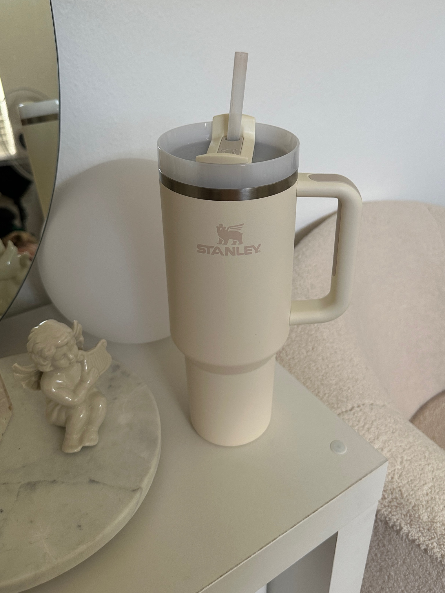 is the Stanley tumbler worth the hype??

imo, YES! I love how big it is because it helps me stay hydrated with less refiills, and can easily be taken on the go bc it fits perfectly into a car cupholder. 

Pictured: 40 oz tumbler in Cream

[self care, that girl, clean girl aesthetic, neutral water bottle, wellness lifestyle]


#LTKunder50 #LTKFind #LTKBacktoSchool