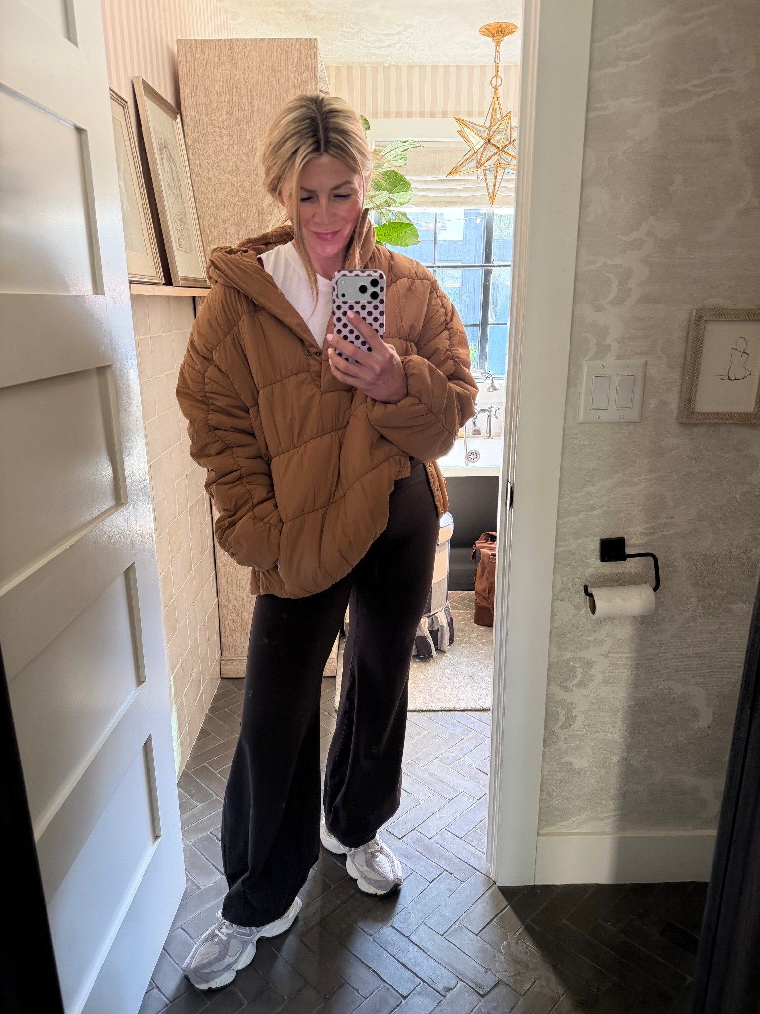 •jacket sized up to medium 
•pants in small
•tank in reg size small 

@fpmovement #fpmovementpartner