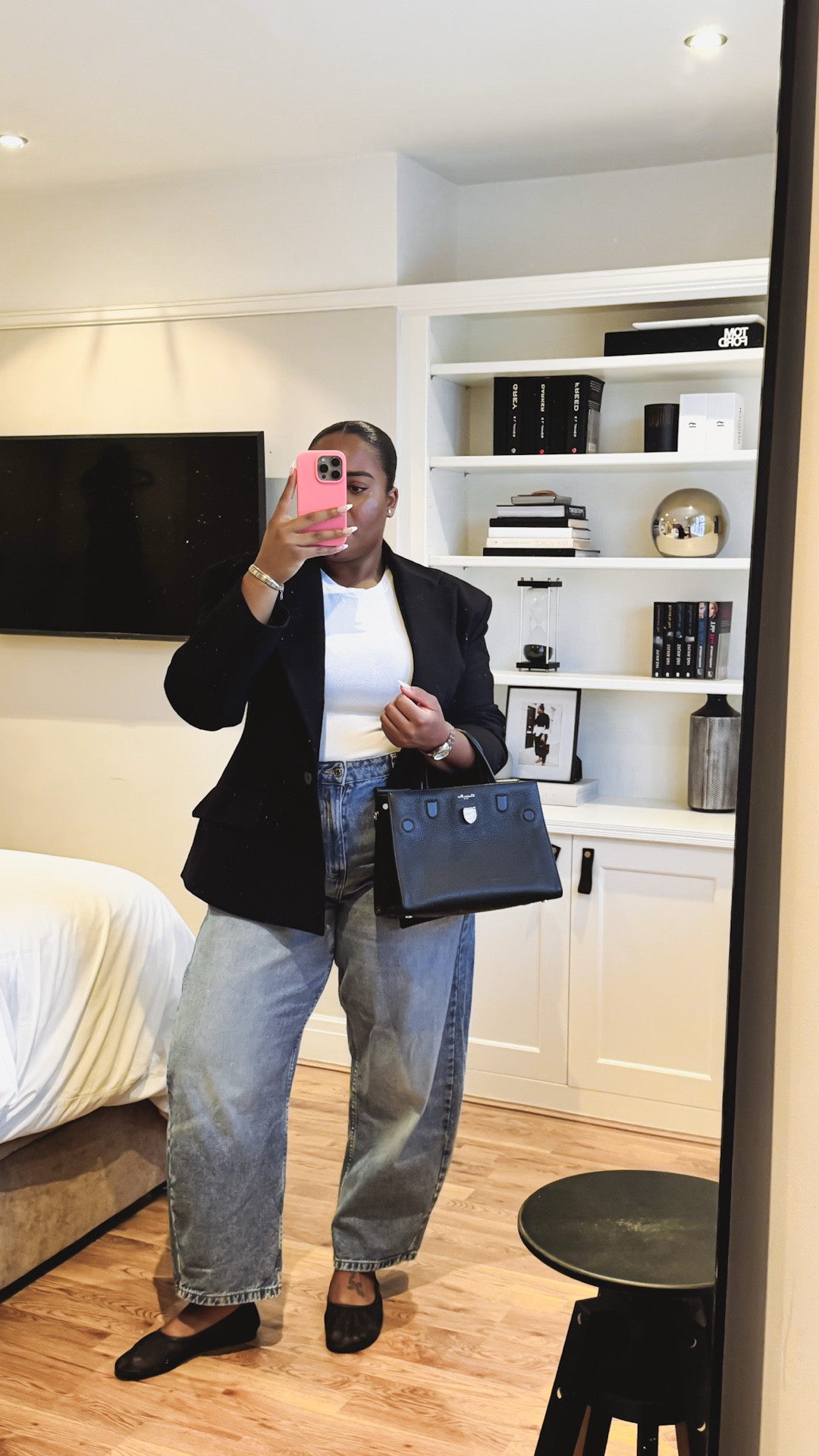 A casual outfit to do a spot of shopping featuring my staple cinch blazer, some barrel jeans and mesh flats!

#LTKspring #LTKuk #LTKjeans