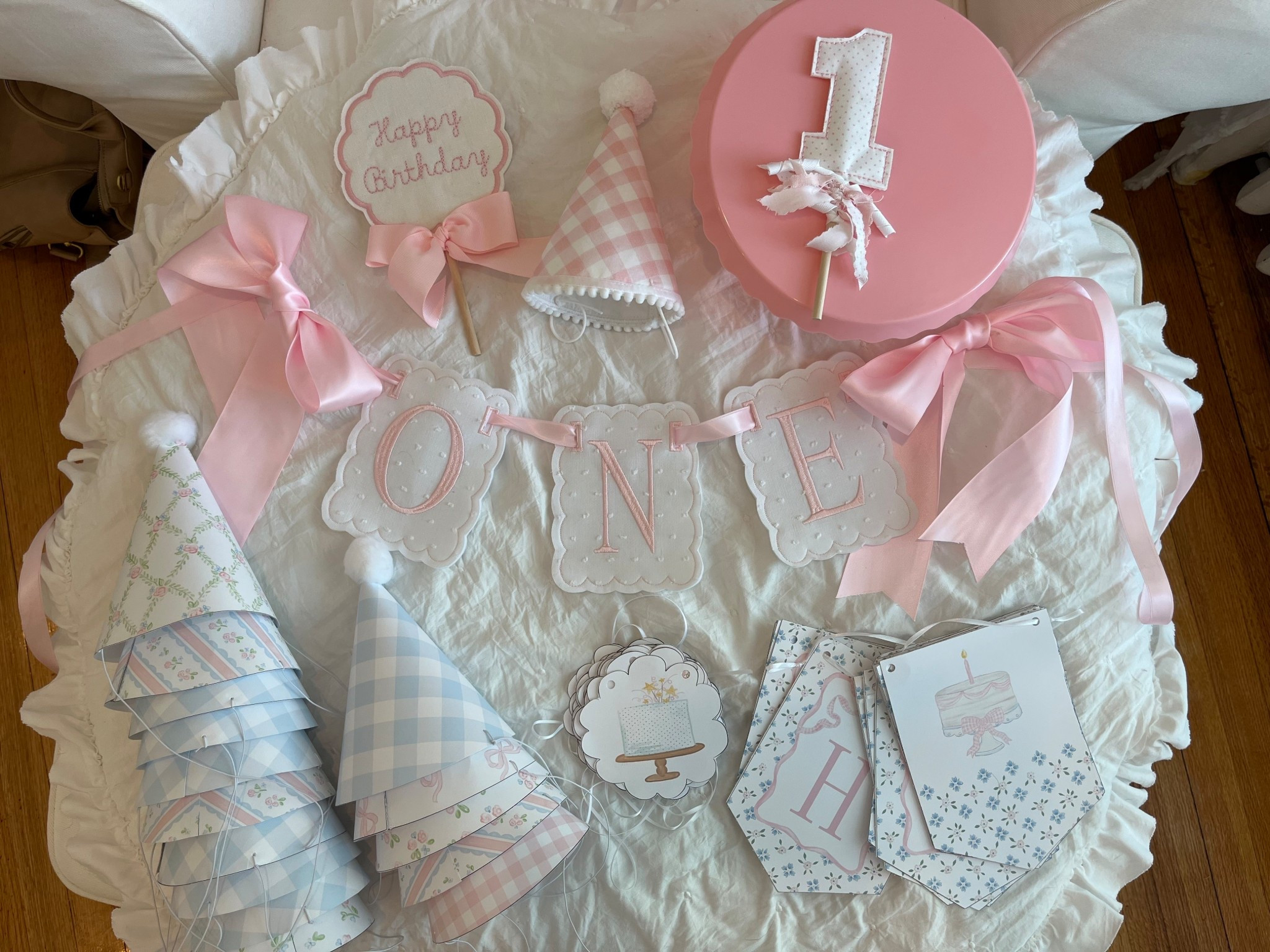 The details behind Elsa’s 1st birthday party! 

#LTKParties #LTKBaby