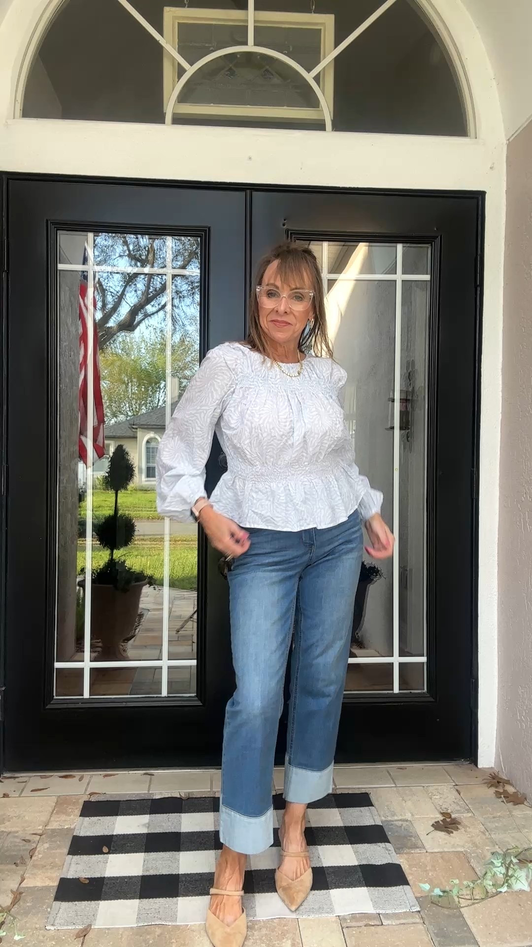 Pretty spring top! Wearing a small.

#LTKStyleTip #LTKWatchNow #LTKOver40