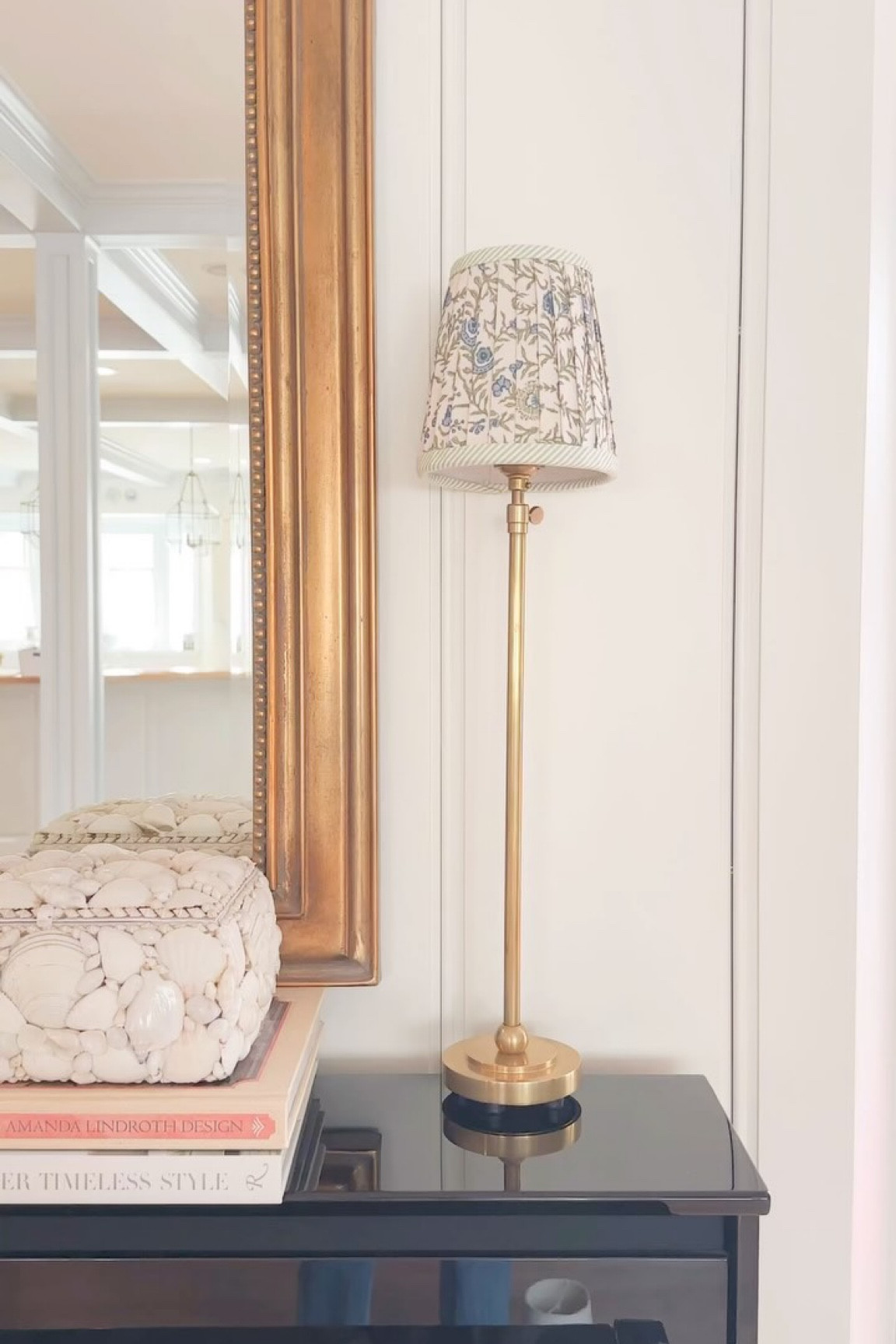 I am sorting through my fabrics for my January clean out and came across an oddly shaped scrap of this beautiful @bennisonny fabric. I was determined to use it and made these “pleated” lampshade covers with a bias tape maker. You guys know I can’t leave my lampshades undressed around here!

My *most important* tip when doing this? Don’t lay your fabric strips at an angle - make them as straight as possible with overlap at the top of the shade and almost none at the bottom! 

#diypleatedlampshade #ditprojects #diyhomedecor #diydecor #diyhomedecorating #pleatedlampshade