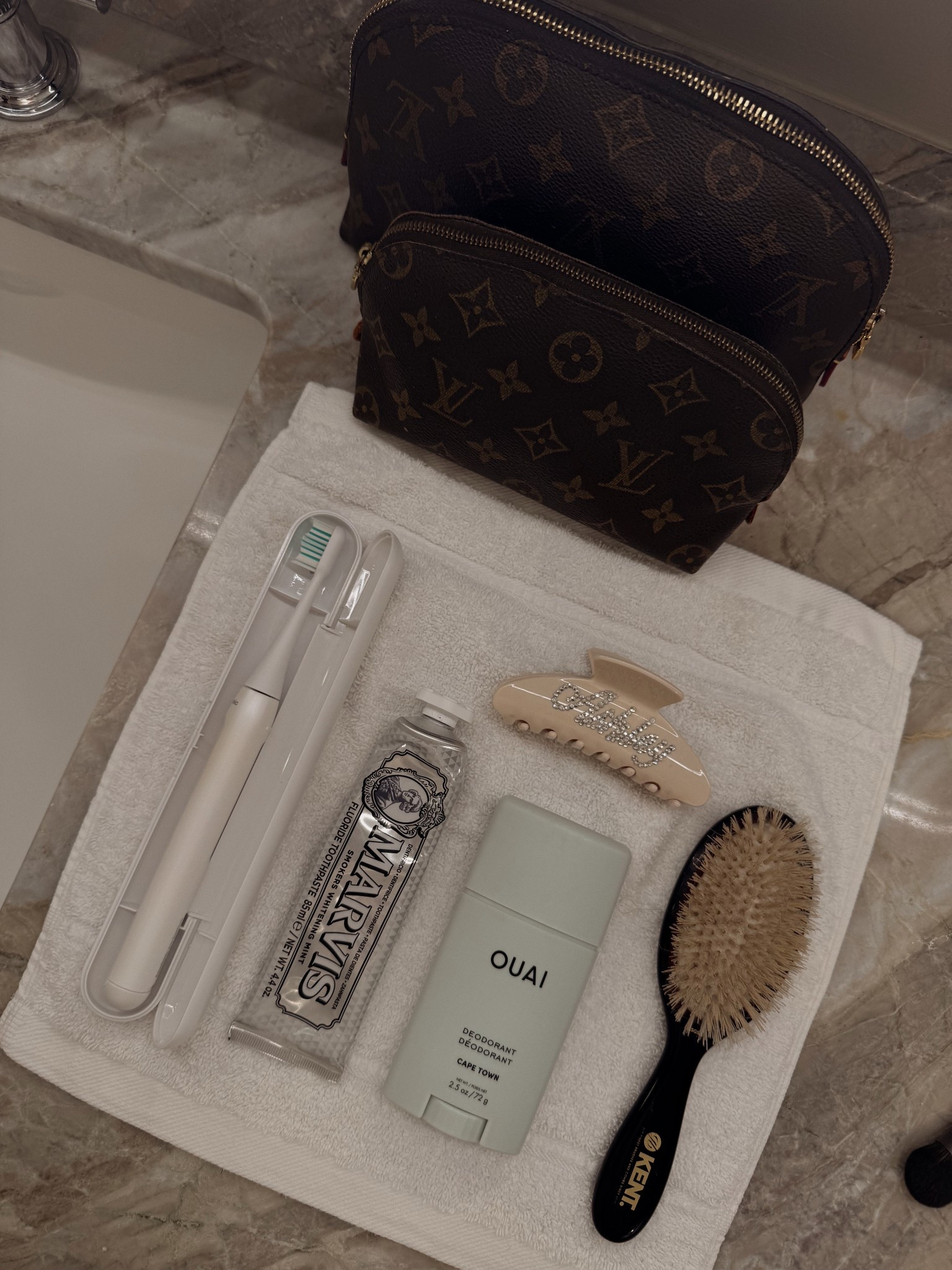 Amazon Beauty // Fall Beauty // Kent Hair Brush // Amazon Gifts Under $50

#LTKBeauty #LTKFindsUnder50