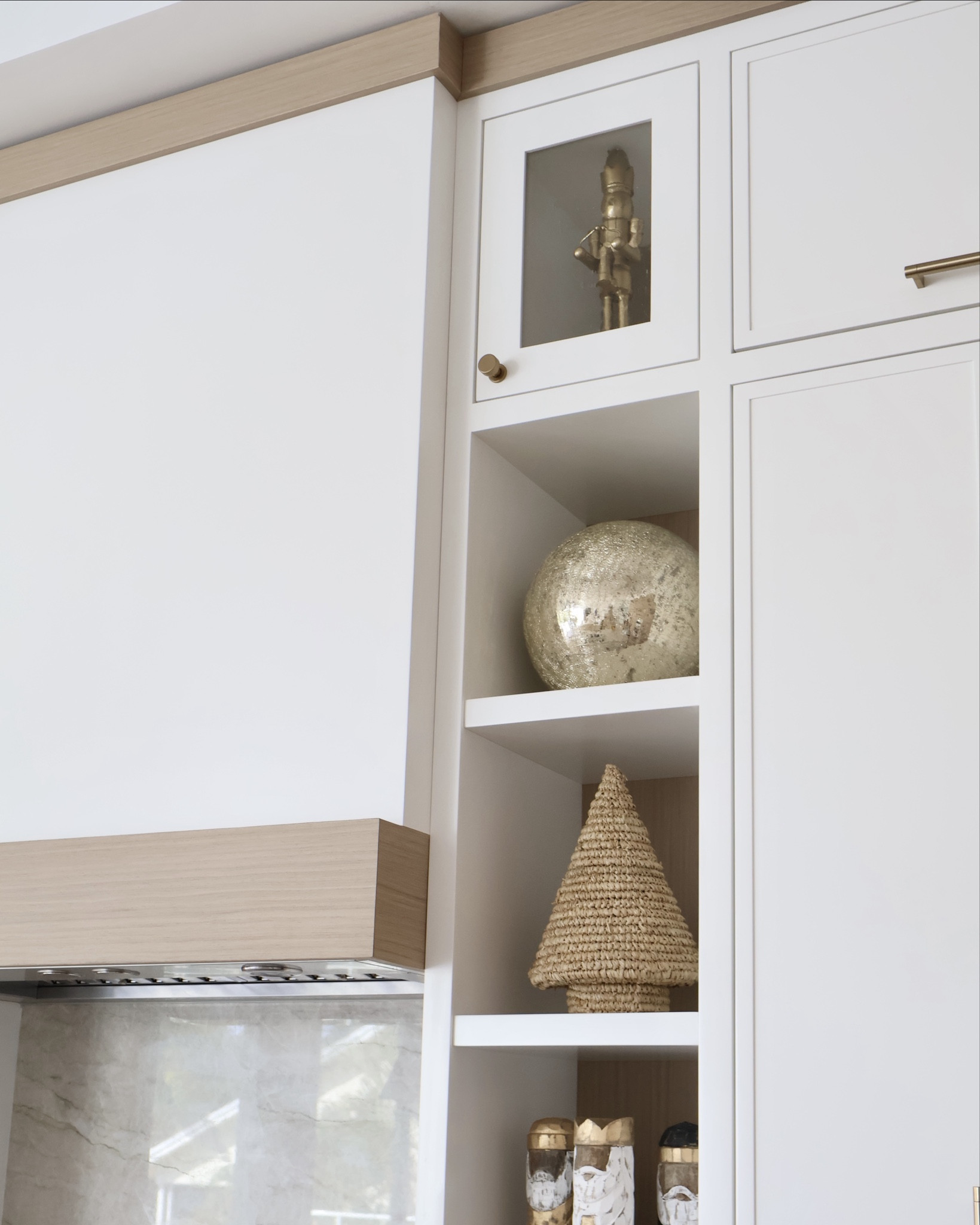 Modern Coastal Neutral Kitchen Holiday Decor Styling Inspiration ✨✨ love these metallic gold glass ornament orbs on sale from Frontgate! The Gold metal Nutcrackers are an amazing Look for Less from Walmart and I found the Seagrass Tress at HomeGoods!

Kitchen Styling, California Chic, Neutral Christmas Decorations

#LTKFindsUnder50 #LTKHoliday #LTKHome