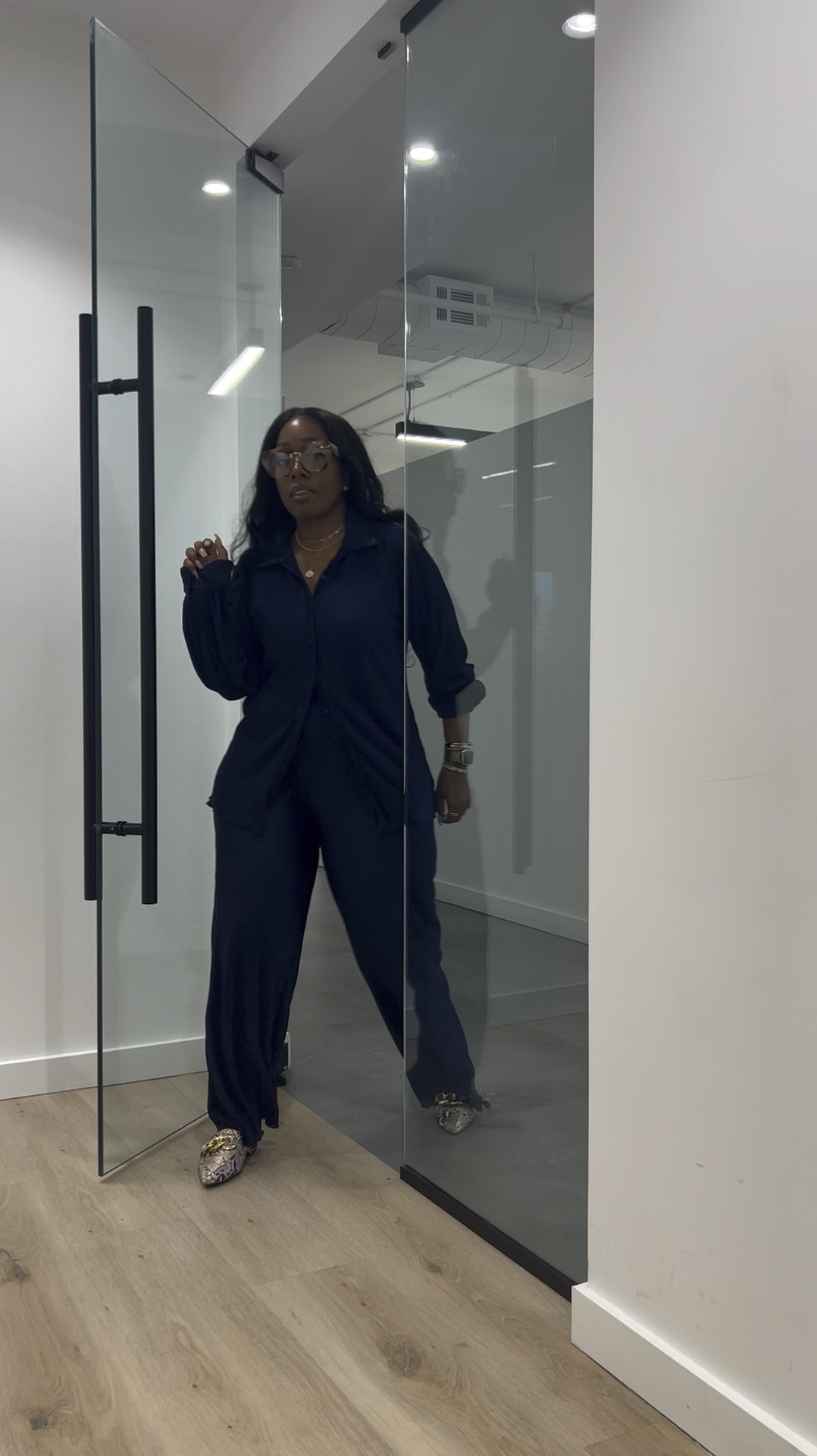 Did I have a thing for Navy this month!?! But y’all know this set is LIFE in every color! 

#LTKFindsUnder50 #LTKWorkwear #LTKStyleTip