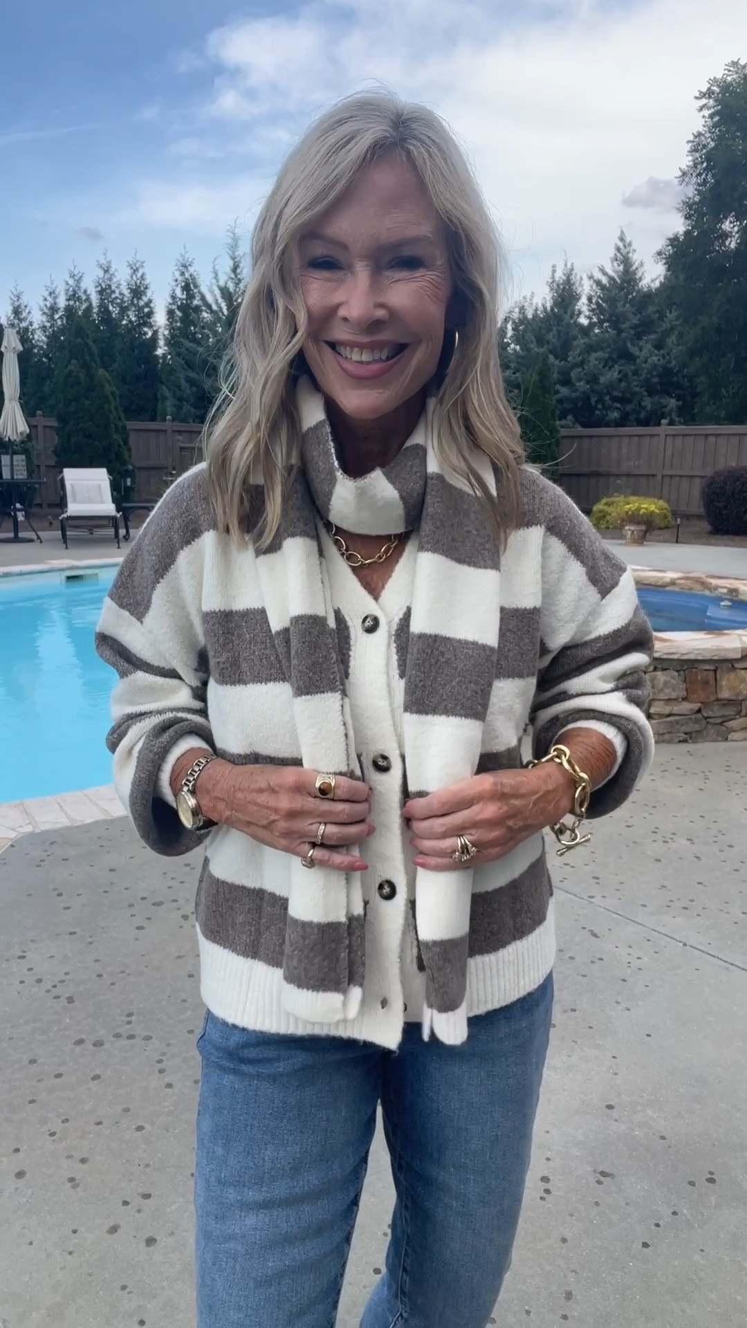 This is the cutest striped cardi with the scarf or without!!

#LTKootd #LTKgrwm #LTKdayinmylife