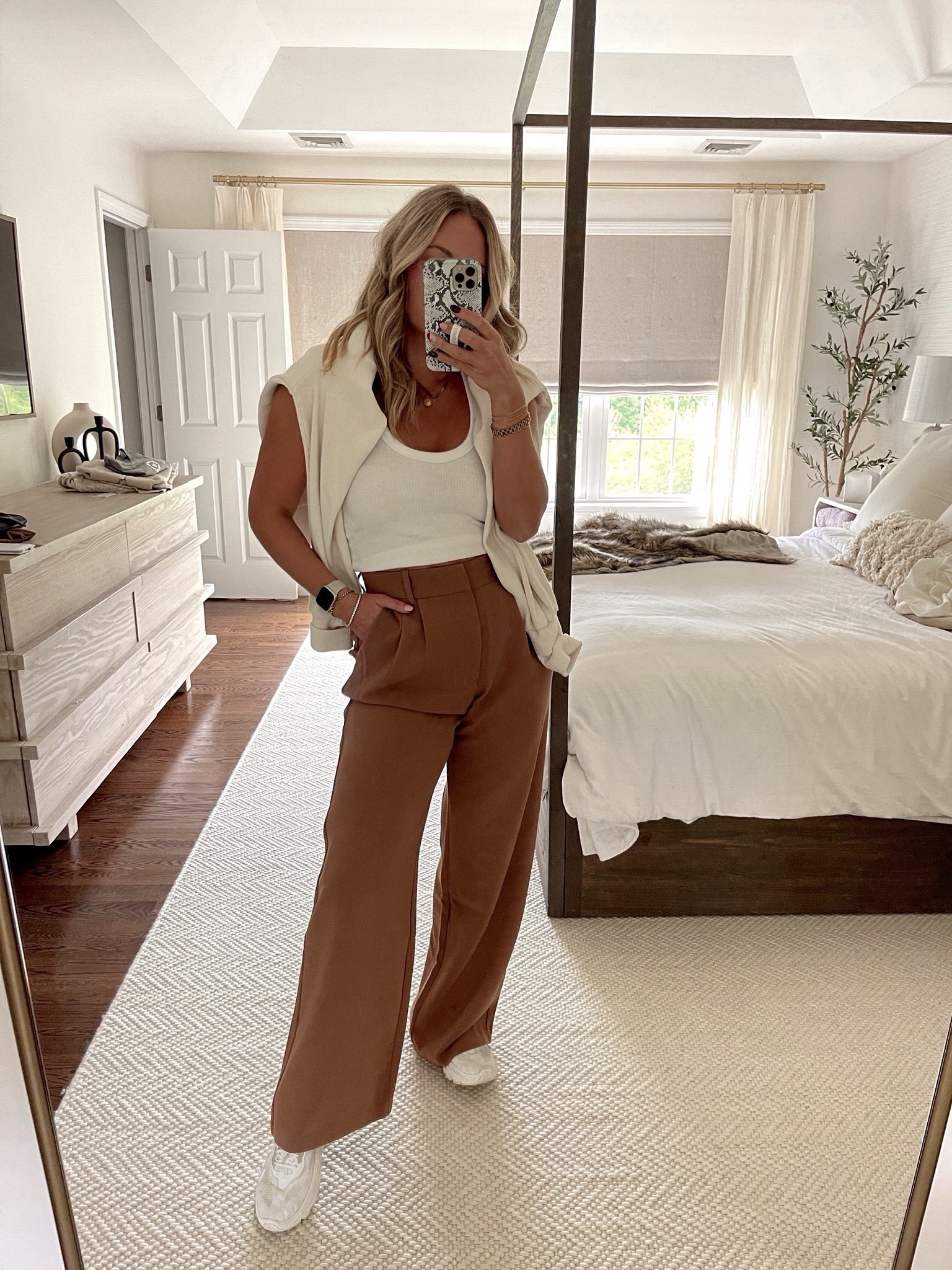 Abercrombie’s 25% off all denim sale & 15% off everything else!! Stack code DENIMAF for extra 15% off

Abercrombie sale, denim sale, fall style, fall outfit 

#LTKBacktoSchool #LTKSaleAlert #LTKxAF