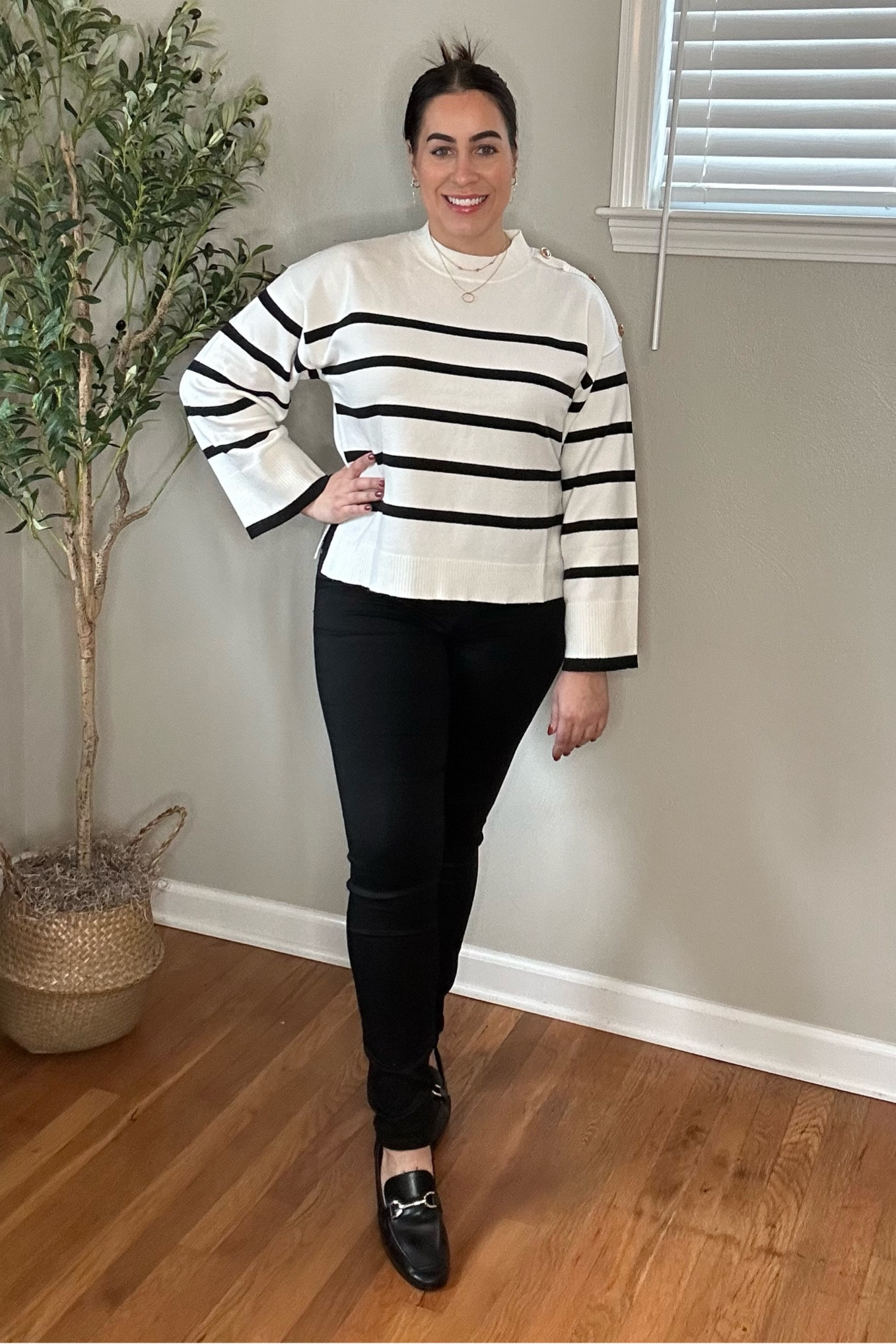 Fall outfit
Vicis sweater size large 
Stitch fix jeans size 31
Target flats tts


#LTKstyletip #LTKmidsize #LTKSale