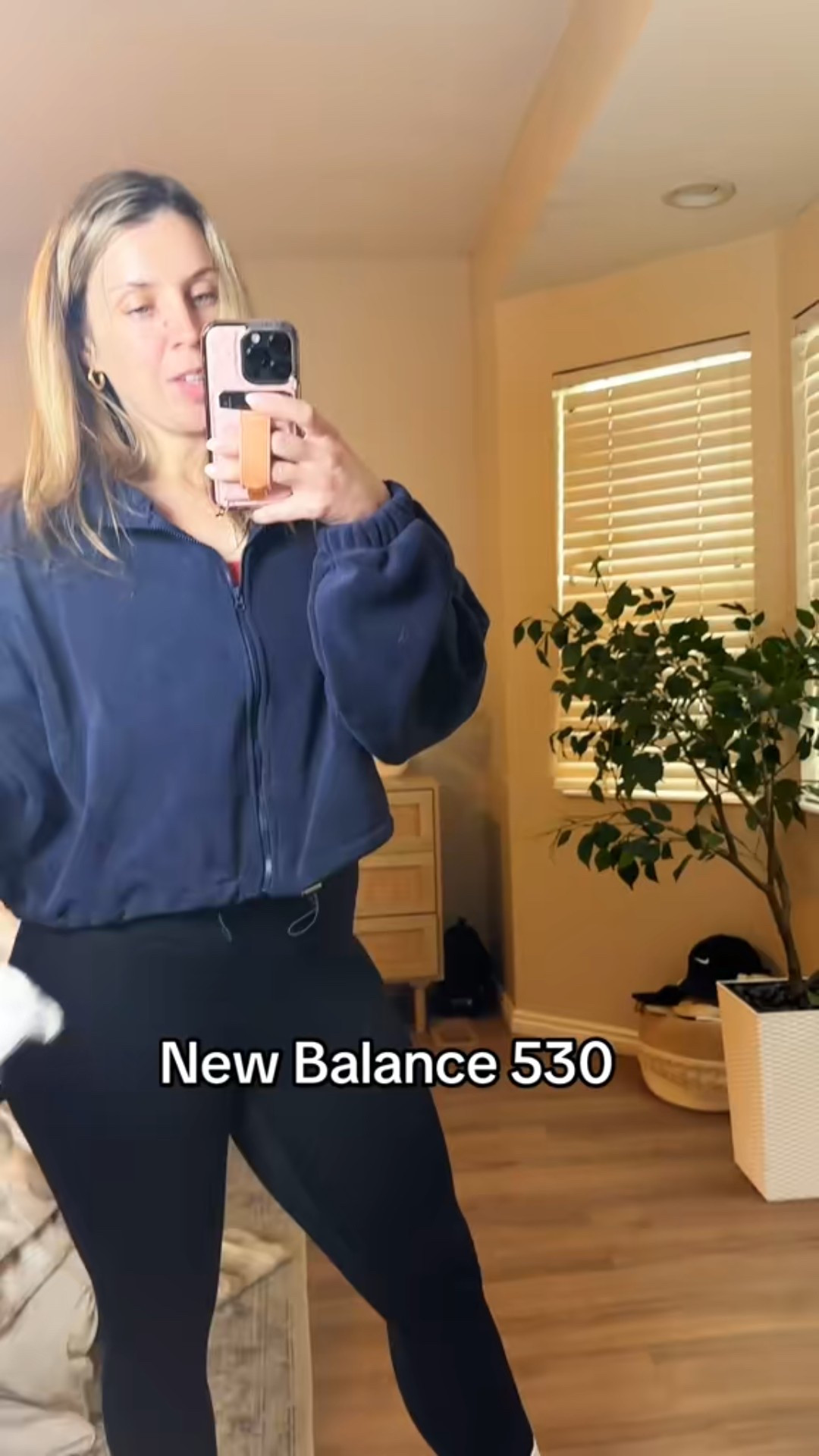 New balance 530 

#LTKgrwm #LTKmomlife #LTKootd