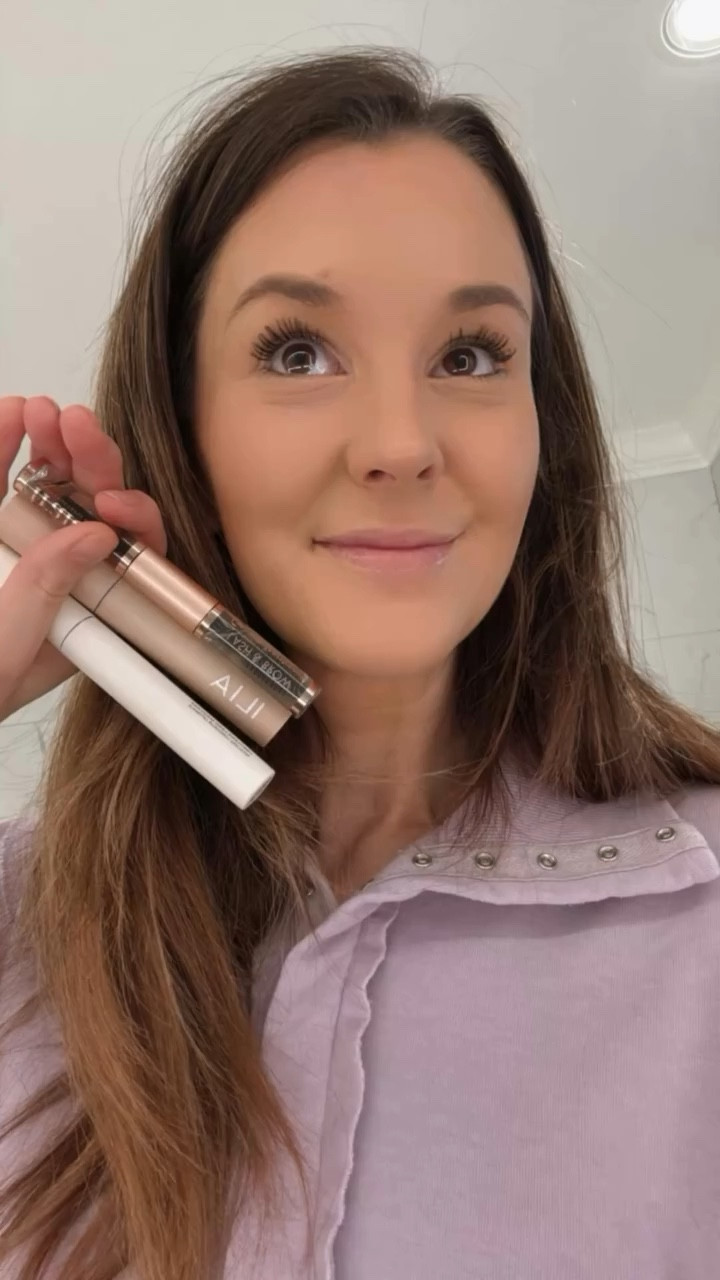 My lashes are continuously growing from just a few weeks! And it’s from ONE ingredient, organic castor oil!! 🤯 It’s only $14 on Amazon! 

https://urlgeni.us/amazon/eyes_lashesnontoxic

#nontoxic  #mascara  #cleanbeauty

#LTKMostLoved #LTKBeauty #LTKOver40