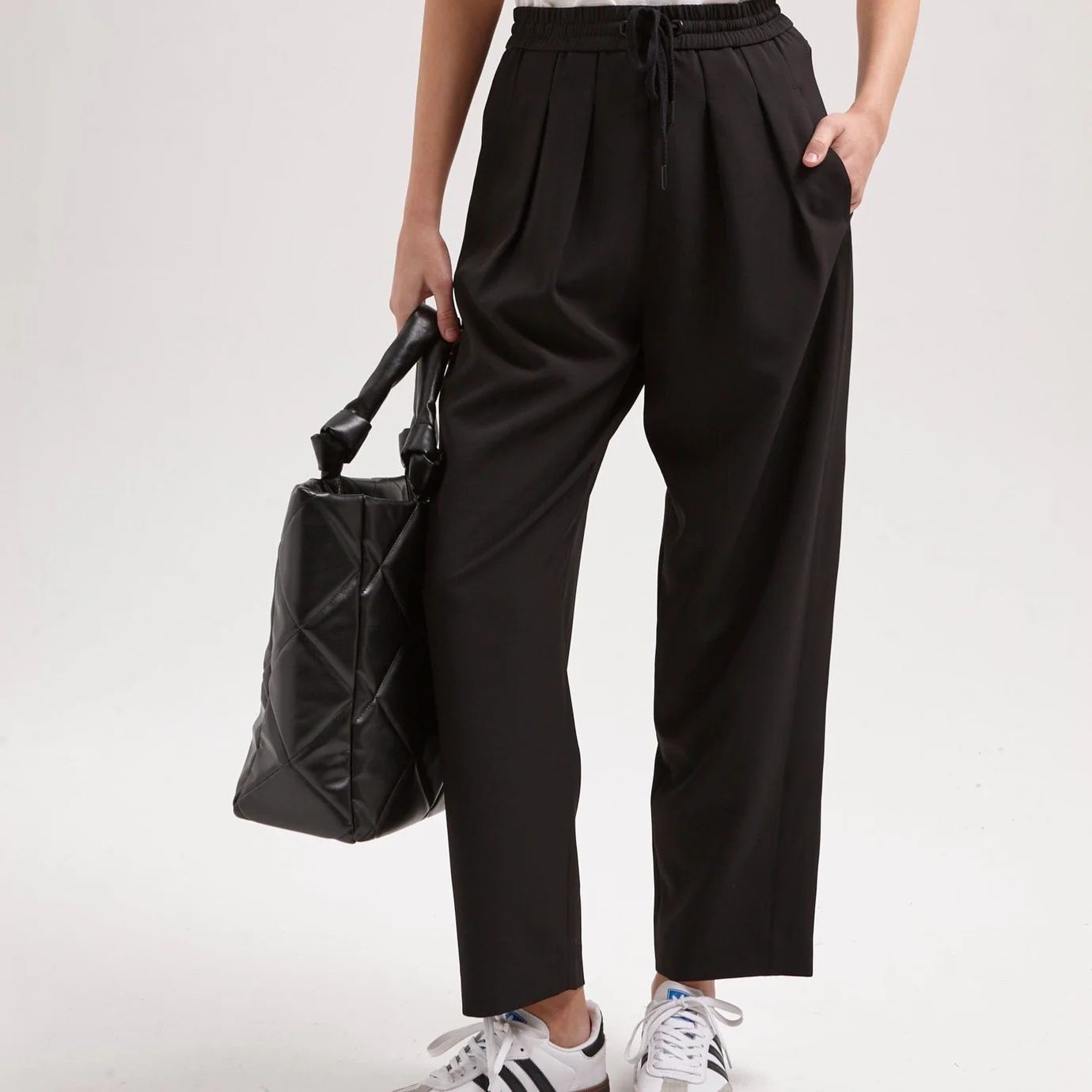 THE ULTIMATE RELAXED TROUSER - BLACK | WAT The Brand