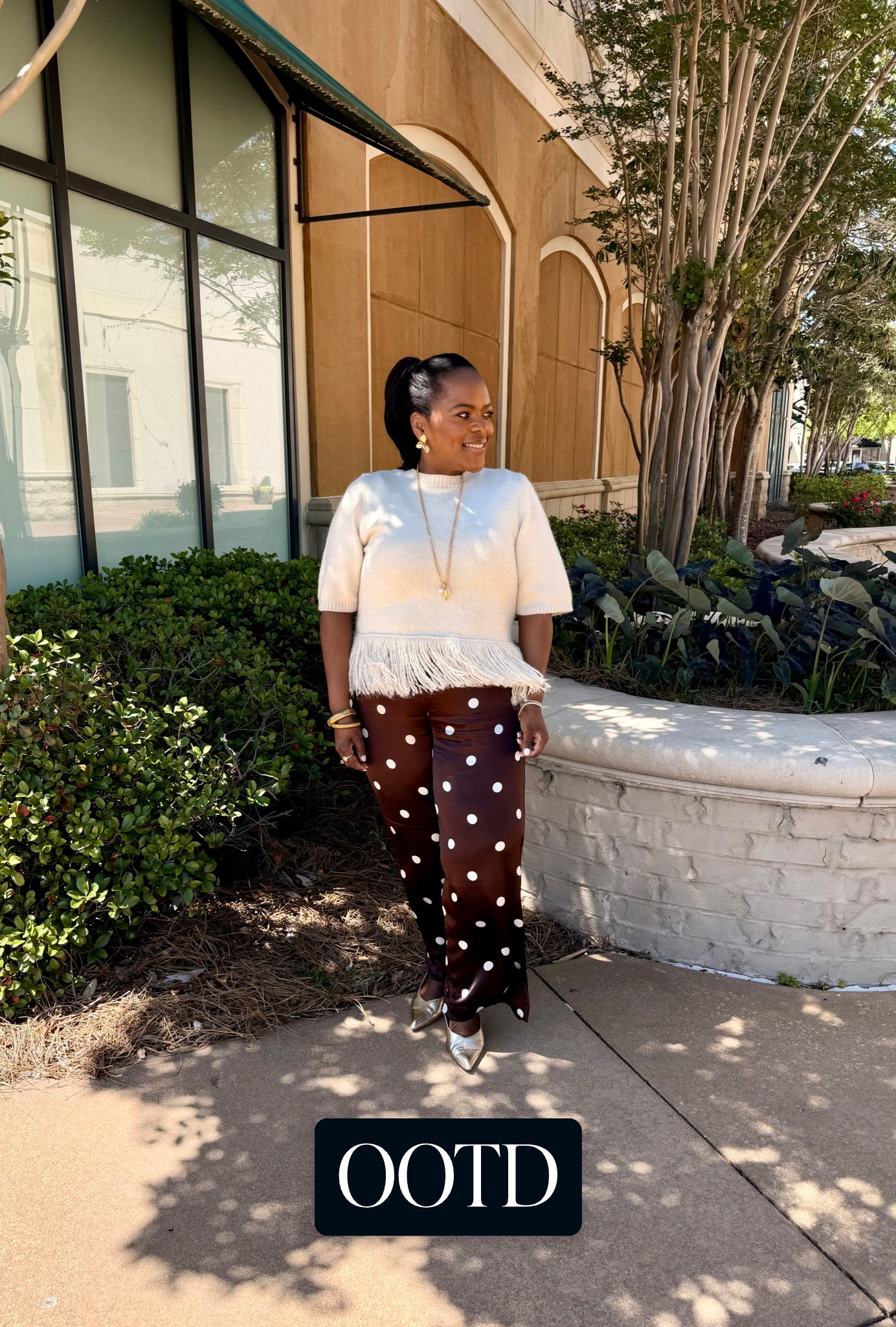 Sharing similar fringe sweaters since mine is sold out! My polka dot pants are from LOFT and so good! I’ll be wearing these weekly! 🤎

#LTKWorkwear #LTKootd #LTKFestival