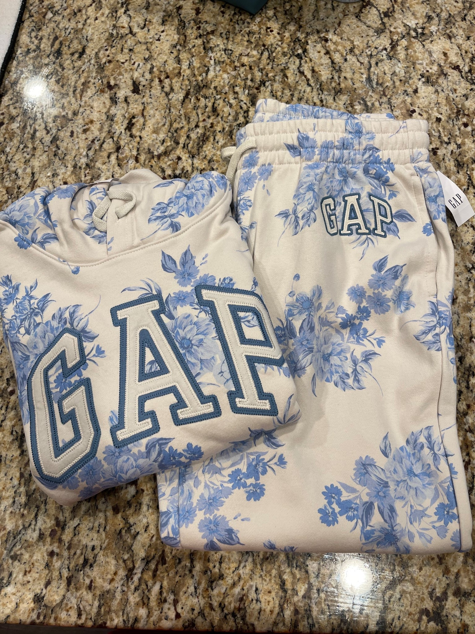 Matching floral jogger sweat set from GAP factory. Currently on sale and you can get an additional 20% off with code “GFFRIEND” at checkout. Ordered a size
Medium and it fits me perfect. 

#LTKFindsUnder50 #LTKMidsize #LTKSeasonal