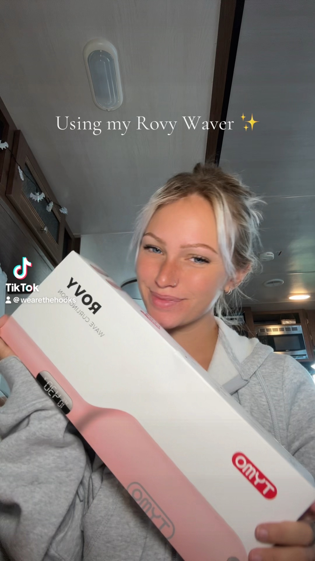 Cool hair tool for a put together look with little to no effort 🫶🏼
#LTKhair 
#waveyhair 
#hairtools 
