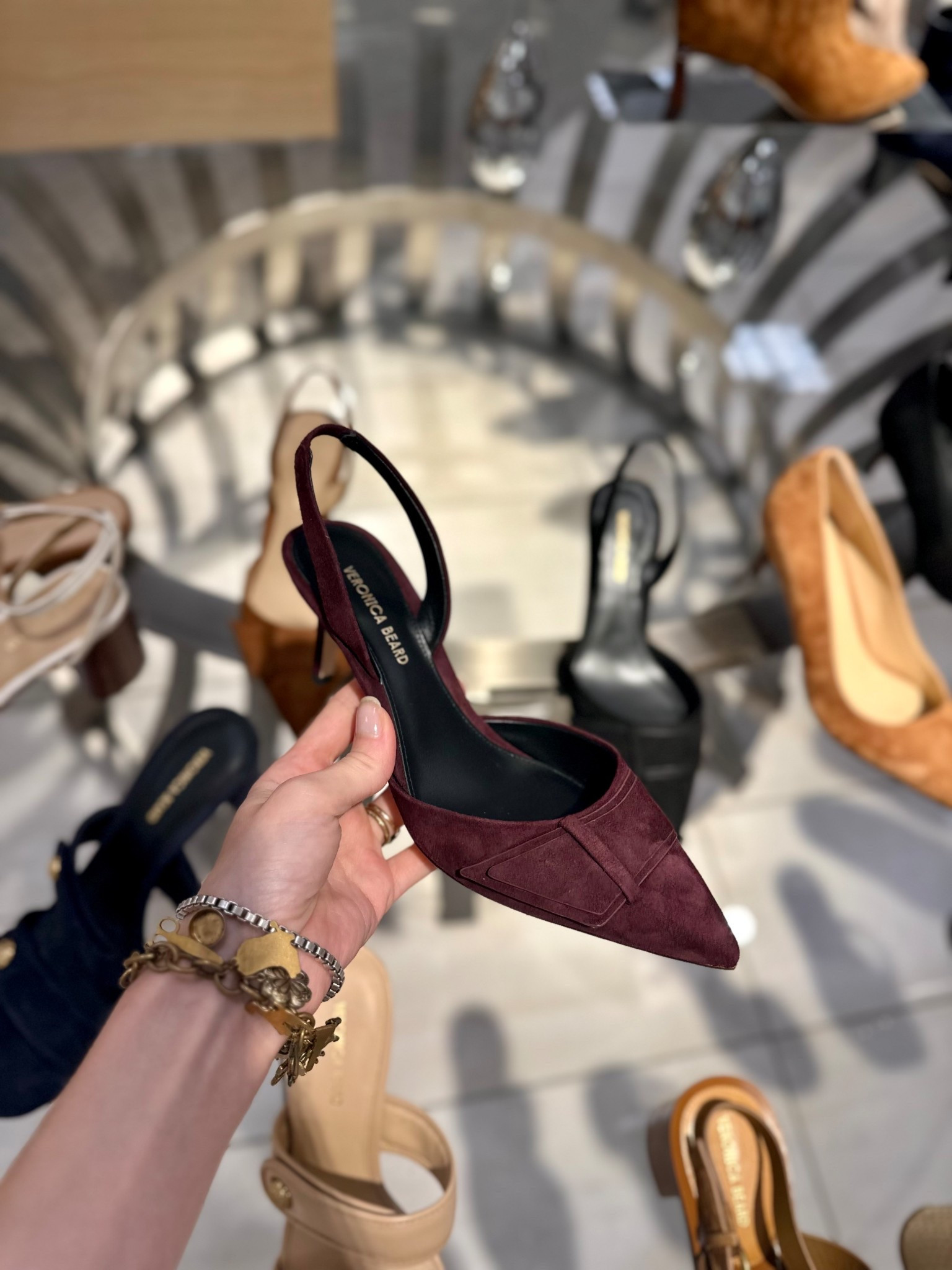 Burgundy suede kitten heels for fall 🫠

Fall shoes | work outfits | suede shoes 

#LTKShoeCrush #LTKWorkwear #LTKStyleTip