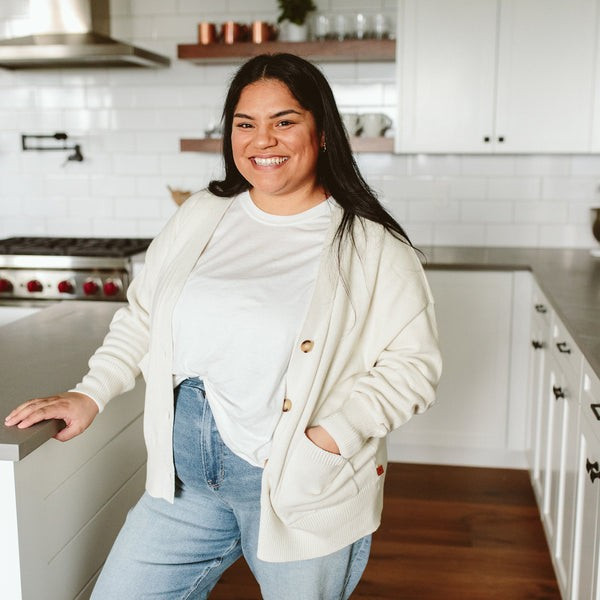 WOMENS KNIT BUTTON-UP SWEATER | CLOUD | goumi