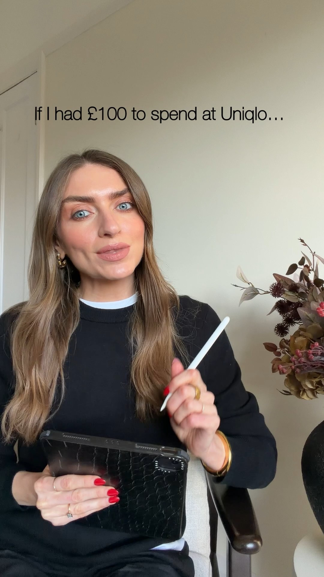 If I had £100 to spend at Uniqlo here’s everything I’d buy 
Barrel leg trousers, I wear the XS
Milano ribbed crew neck sweater, I wear the small 
Long sleeve white t-shirt, I wear the small 
Ribbed grey socks 
