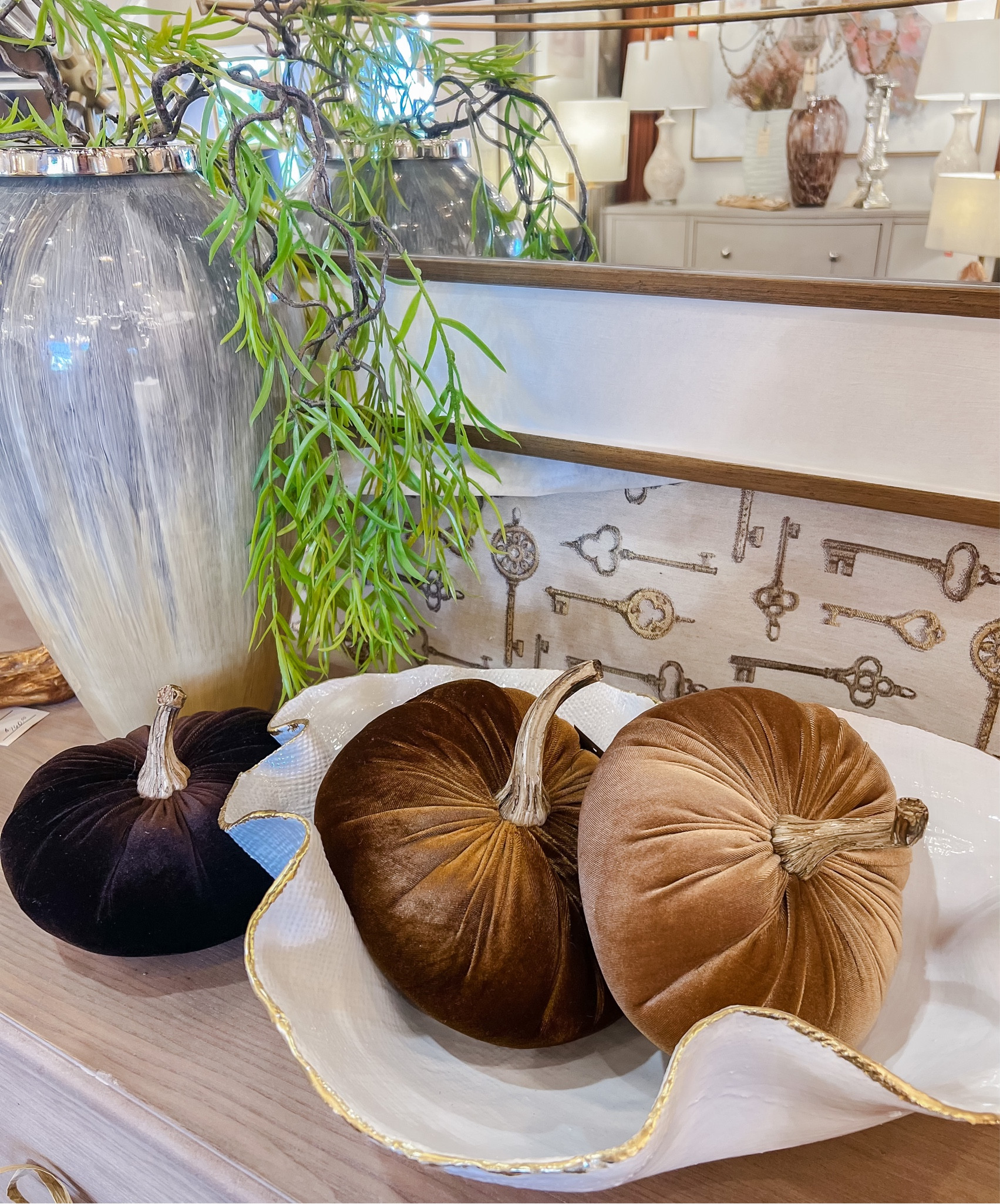 Fall decor 🍁🍂🤎

Fall, fall decor, decor, pumpkins, velvet pumpkins, interior, home accessories, table decor 

#LTKfindsunder50 #LTKHalloween #LTKSeasonal