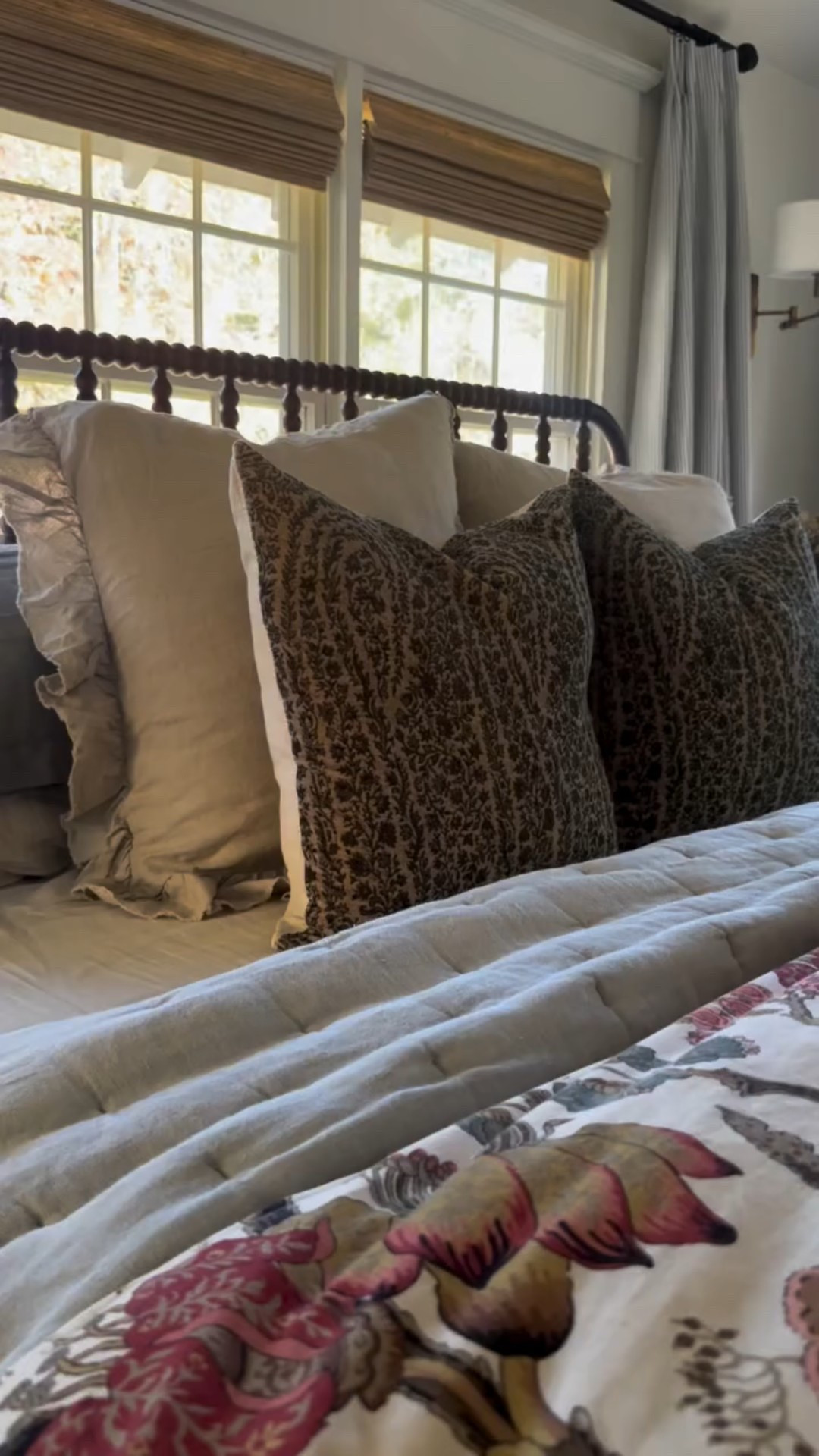 Full of color doesn’t have to be overwhelming ☺️ Love the warmth added to our space due to these prints and layers. You can shop it all: 

Comment SHOP below to receive a DM with the link to this post on my LTK ⬇ https://liketk.it/5Ip6B

#bedroomstyling #beddingdesign #cottagebedroom #cozybedroom #colonialcottage