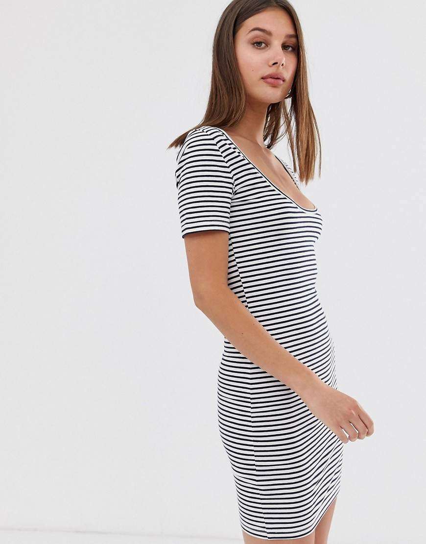 Only scoop neck t-shirt dress-Grey | ASOS (Global)